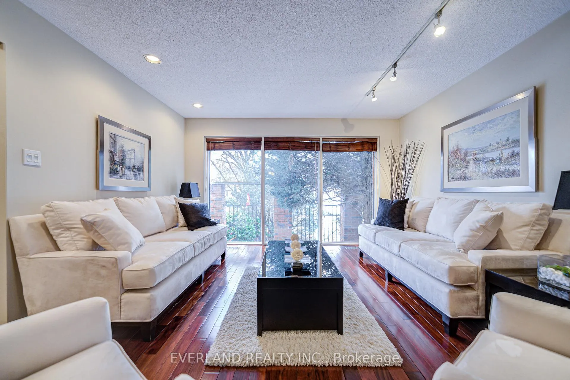 Photo 7 of 22 Hagerman Boulevard, Markham, Unionville — HOMEH