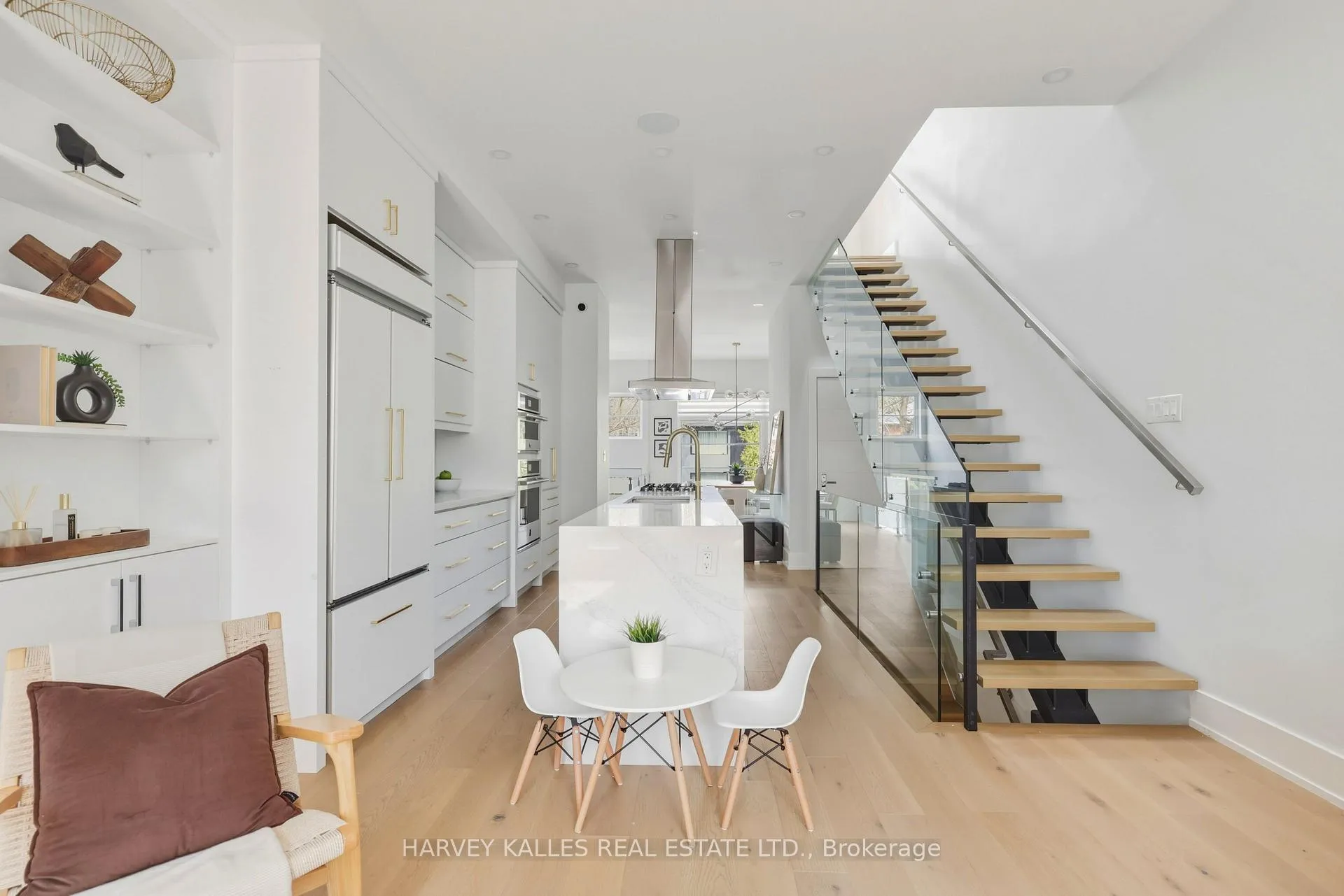 Photo 21 of 599 Soudan Avenue, Toronto, Mount Pleasant East — HOMEH