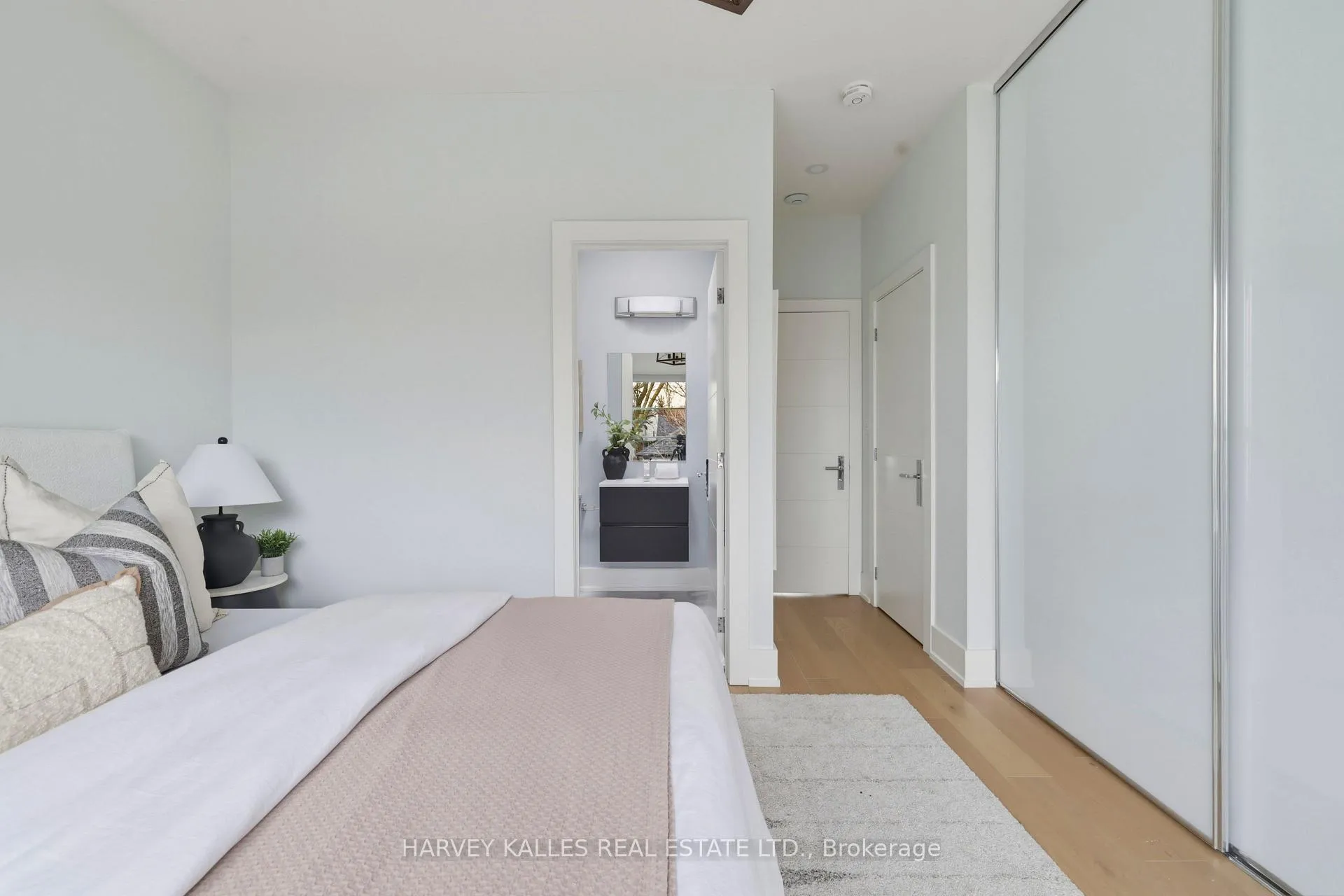 Photo 29 of 599 Soudan Avenue, Toronto, Mount Pleasant East — HOMEH