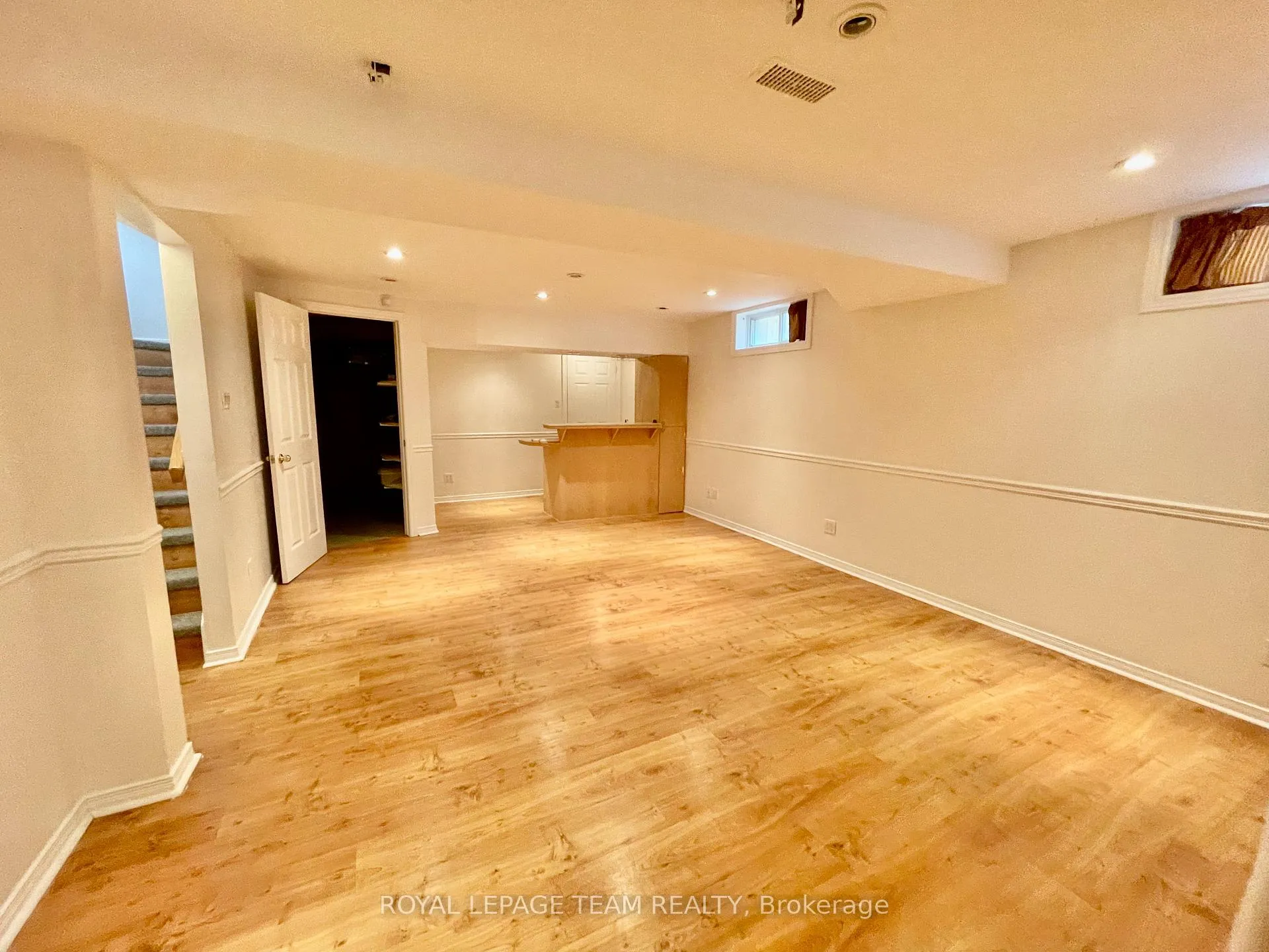 Photo 8 of 128 Pinetrail Crescent, Ottawa, Centrepointe — HOMEH