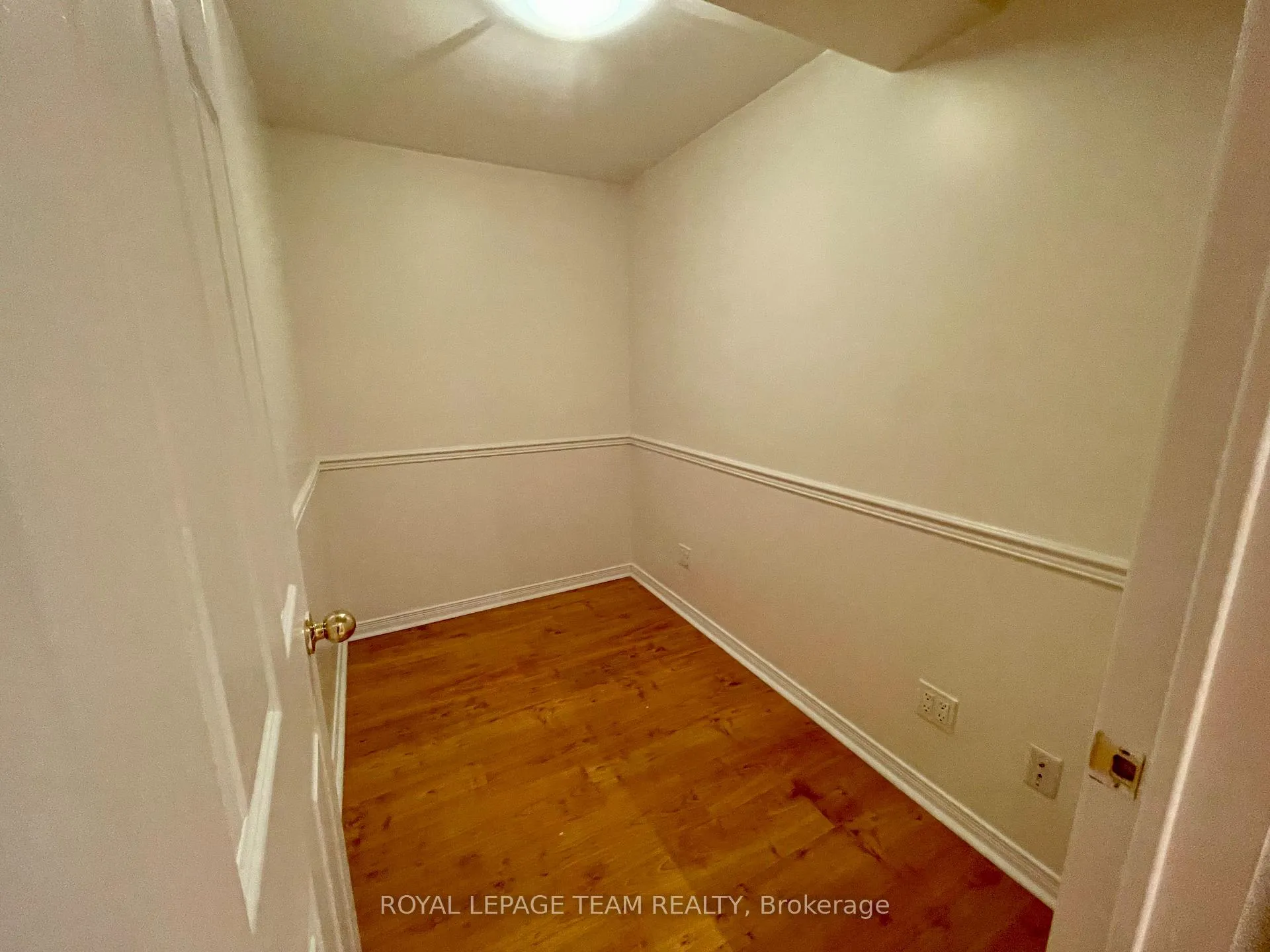 Photo 13 of 128 Pinetrail Crescent, Ottawa, Centrepointe — HOMEH
