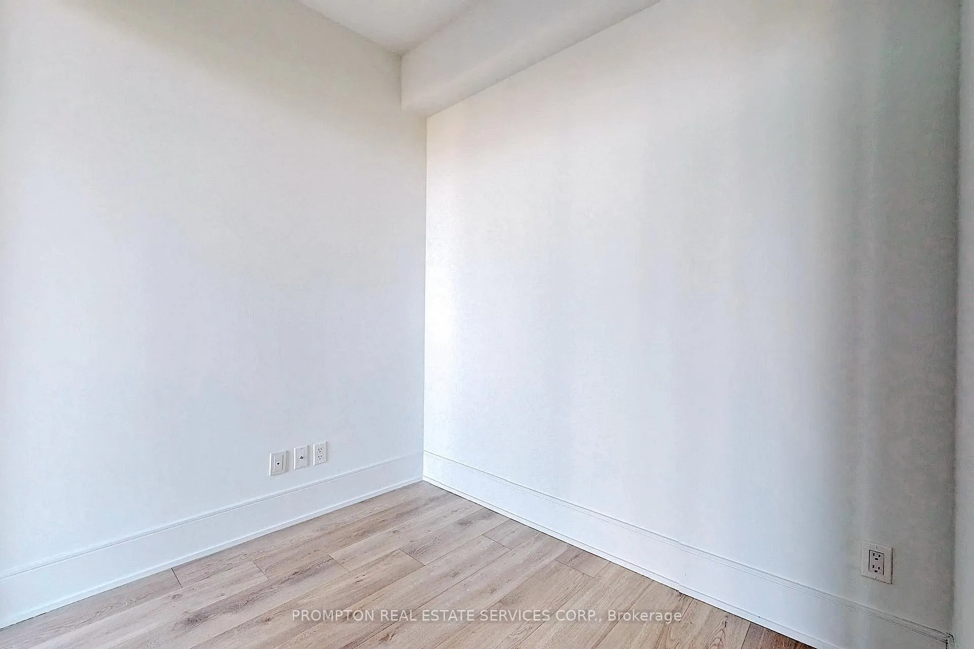 Photo 17 of Unit 1917, 3 Gloucester Street, Toronto, Church-Yonge Corridor — HOMEH