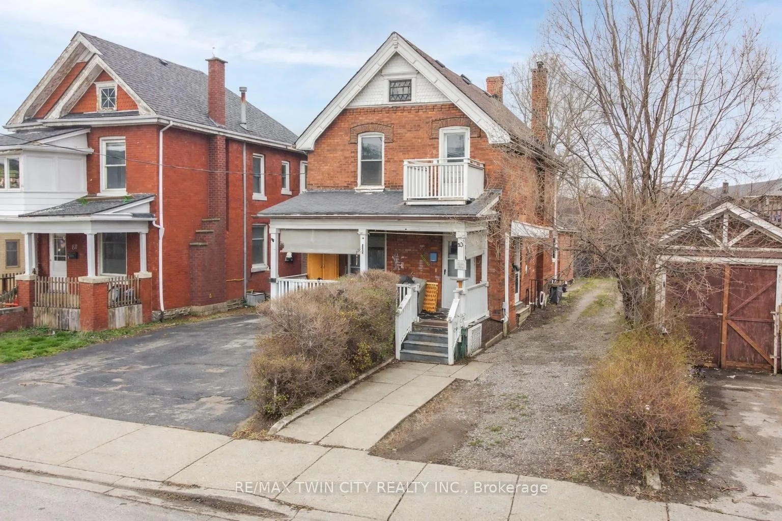 Photo 3 of 10 Henrietta Street, Brantford, Lansdowne — HOMEH