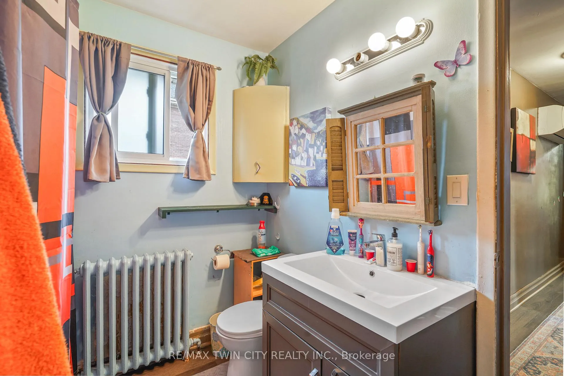 Photo 16 of 10 Henrietta Street, Brantford, Lansdowne — HOMEH