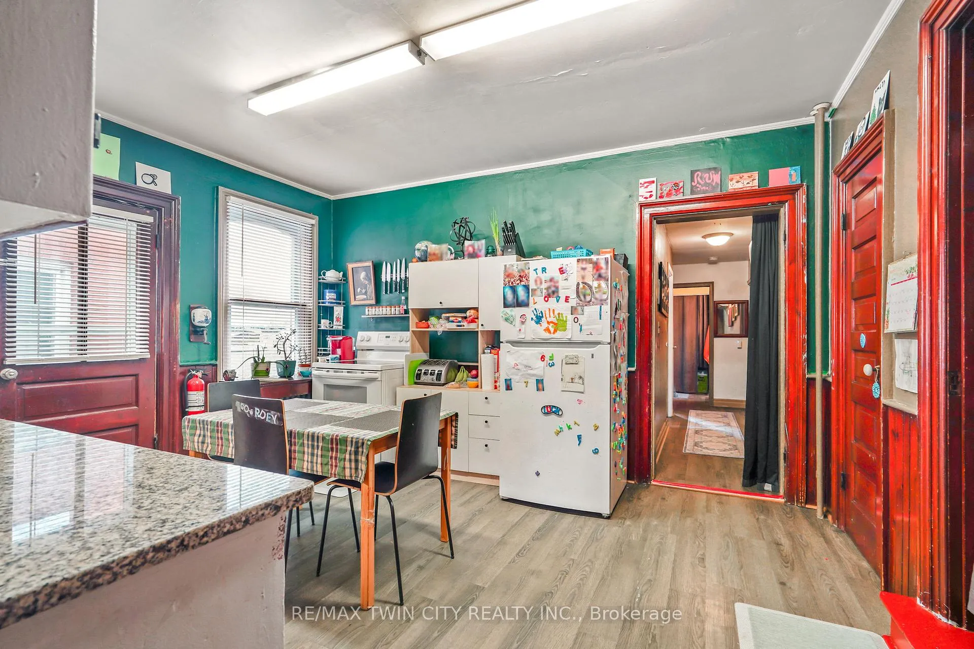 Photo 24 of 10 Henrietta Street, Brantford, Lansdowne — HOMEH