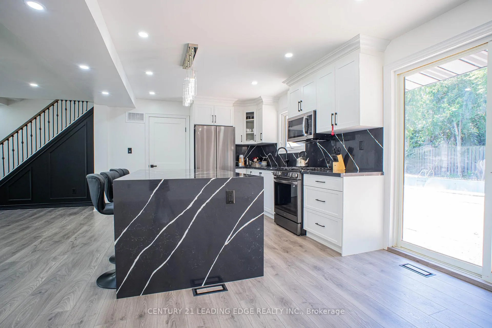 Photo 10 of 77 Elford Crescent, Hamilton, Vincent — HOMEH