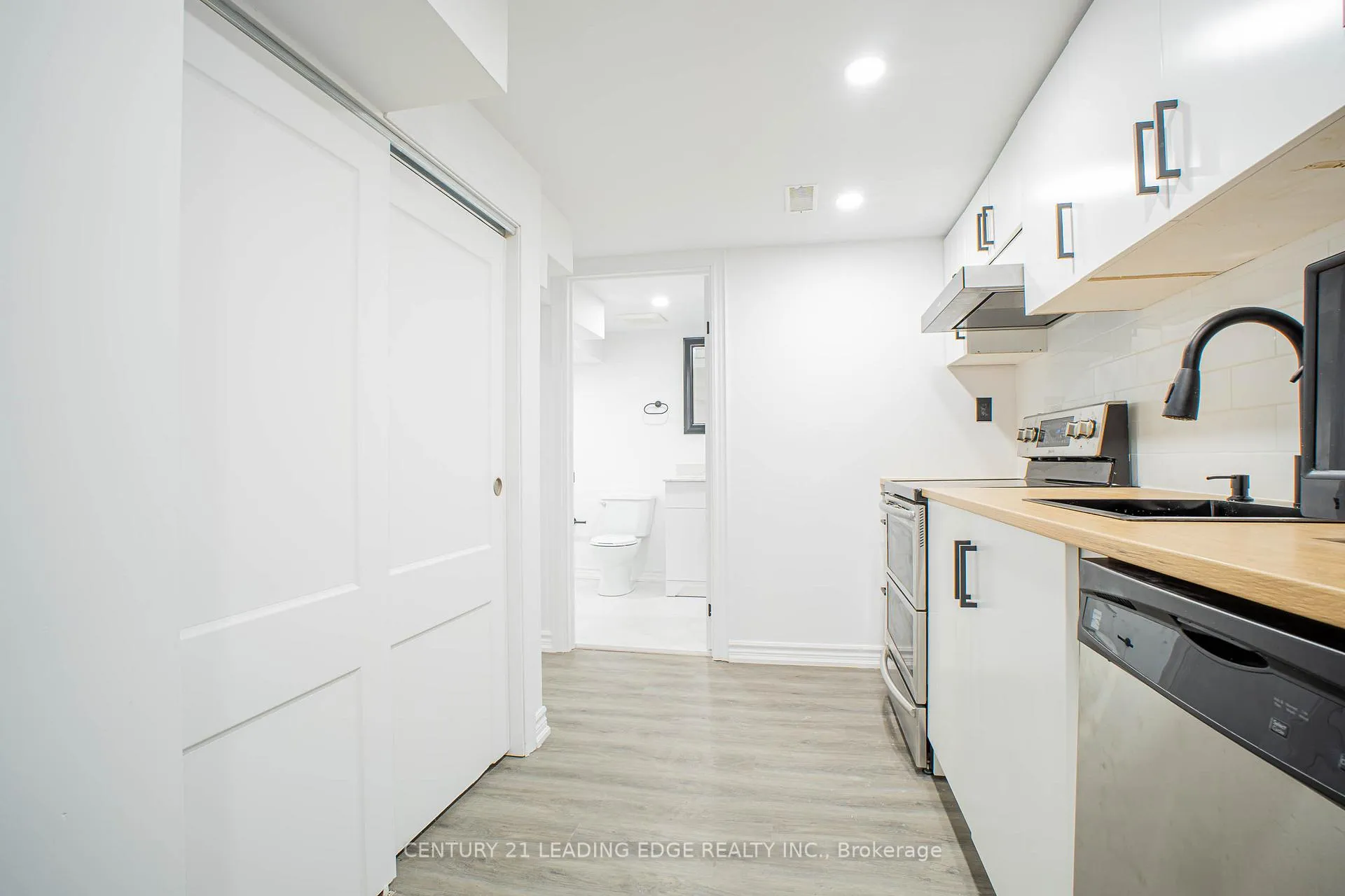 Photo 26 of 77 Elford Crescent, Hamilton, Vincent — HOMEH