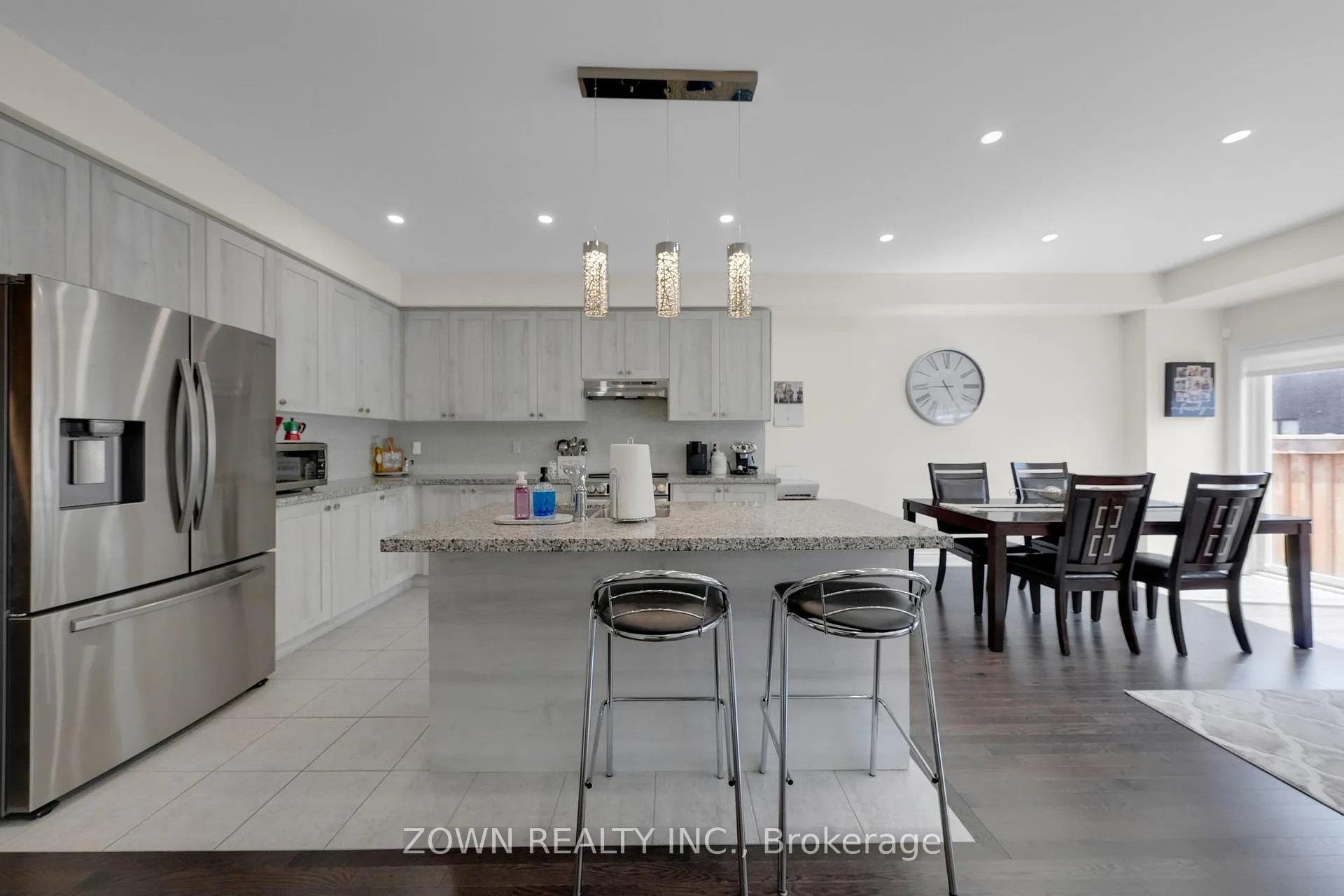 Photo 7 of 81 Lorne Thomas Place, New Tecumseth, Rural New Tecumseth — HOMEH