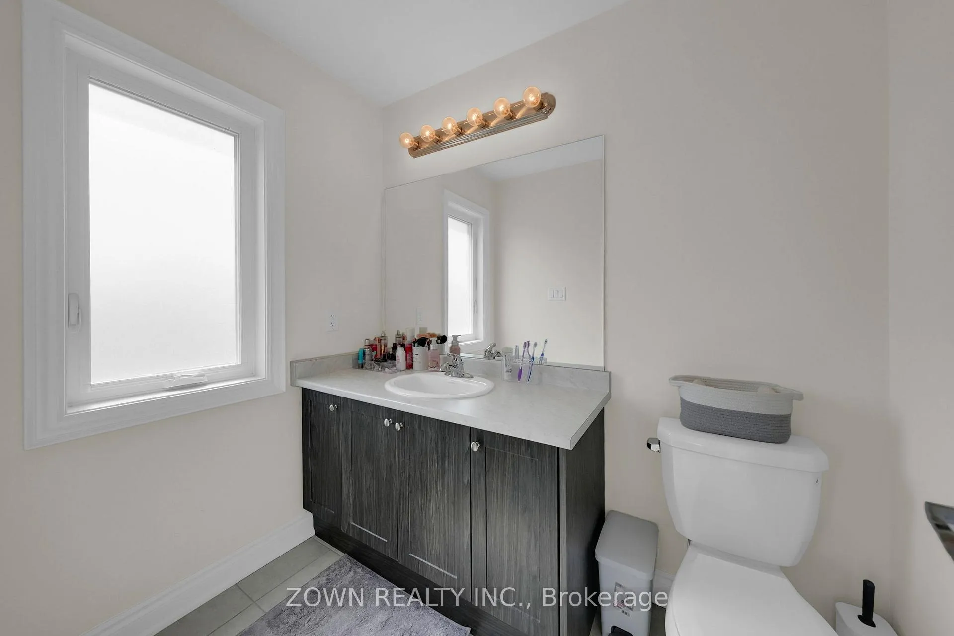 Photo 16 of 81 Lorne Thomas Place, New Tecumseth, Rural New Tecumseth — HOMEH