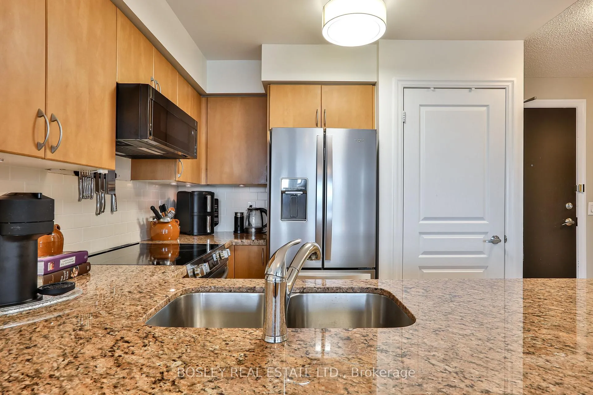 Photo 15 of Unit 509, 1600 Charles Street, Whitby, Port Whitby — HOMEH