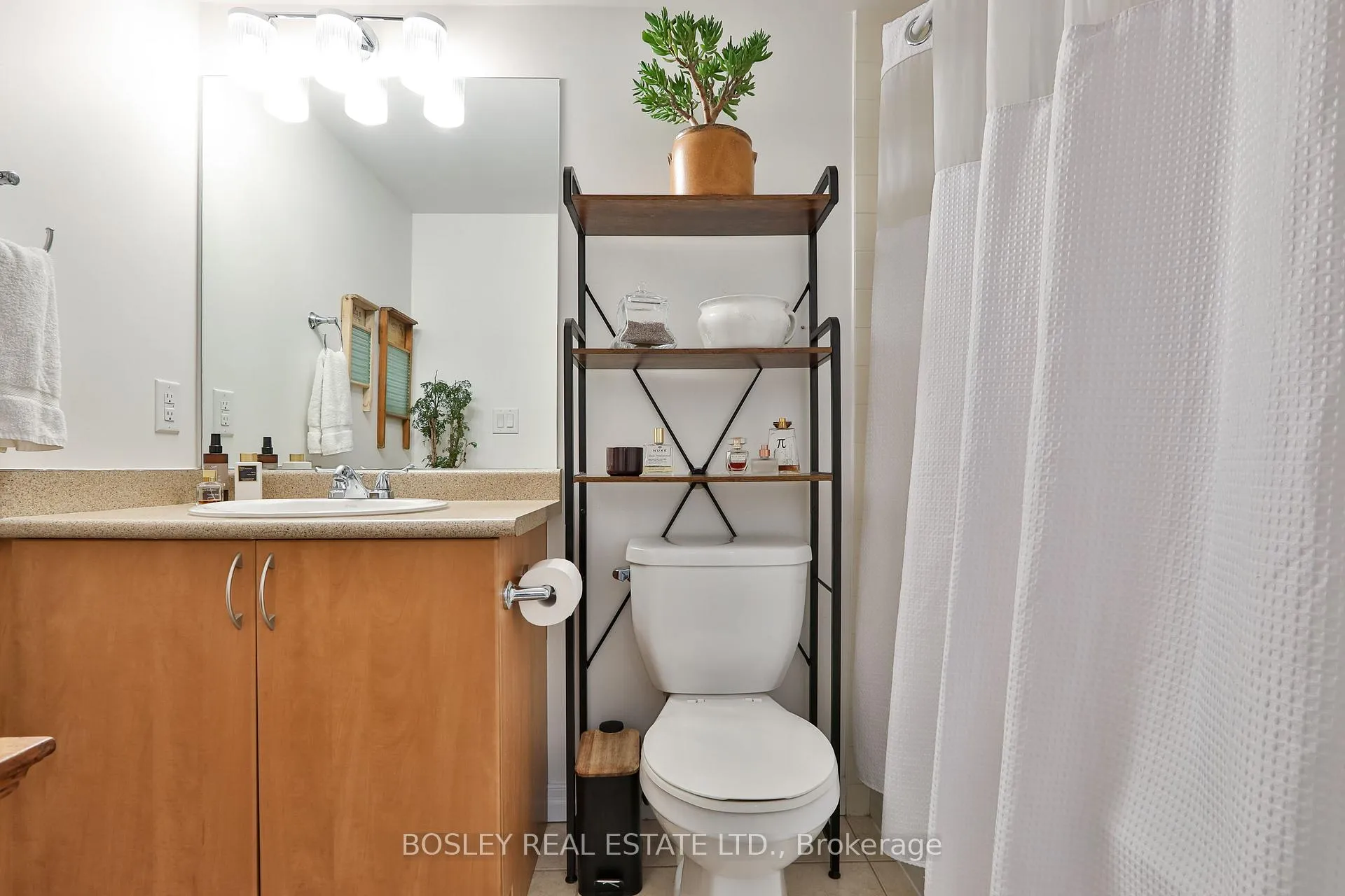 Photo 24 of Unit 509, 1600 Charles Street, Whitby, Port Whitby — HOMEH