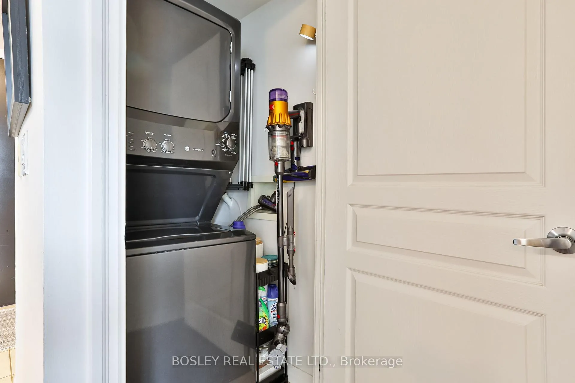 Photo 25 of Unit 509, 1600 Charles Street, Whitby, Port Whitby — HOMEH