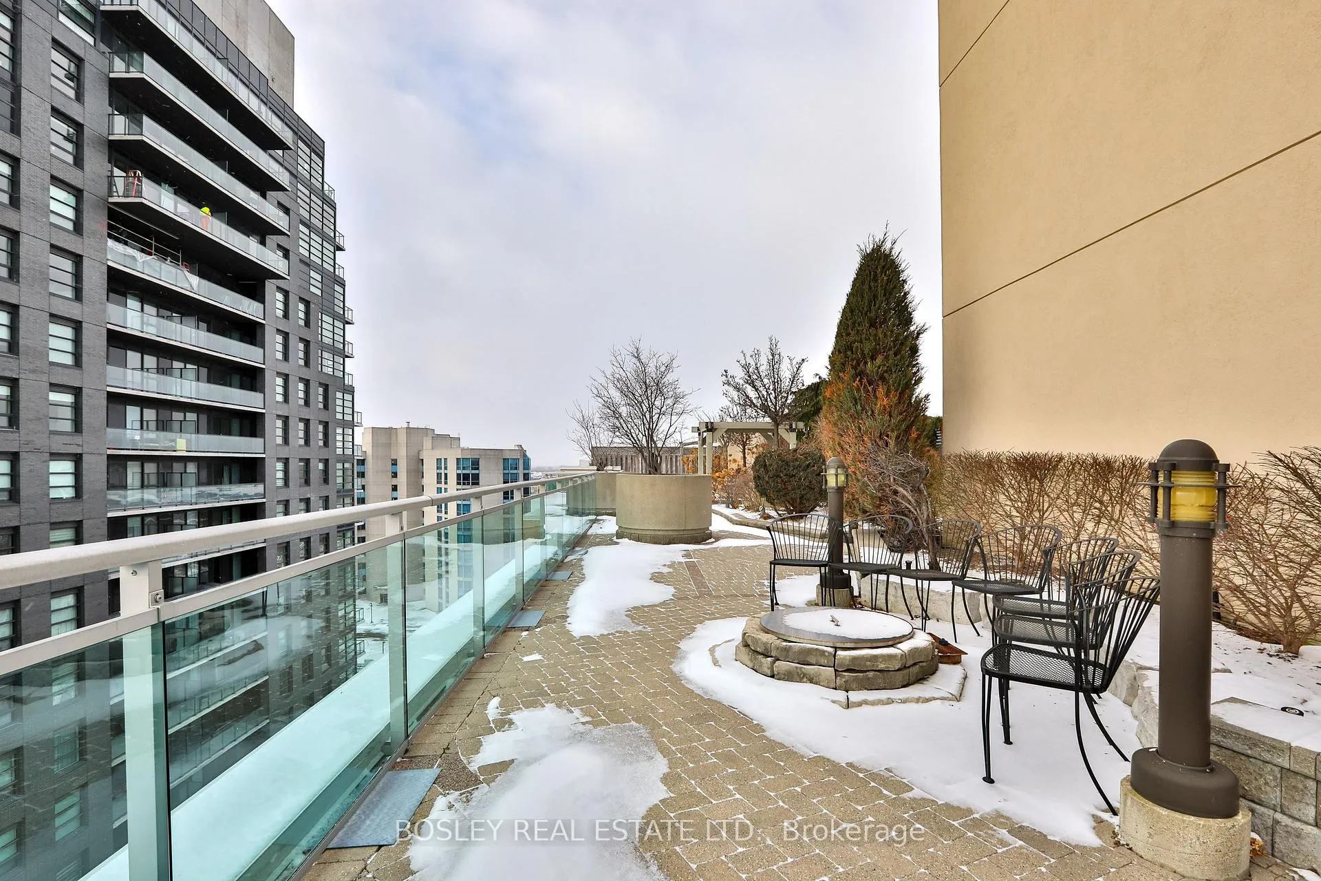 Photo 33 of Unit 509, 1600 Charles Street, Whitby, Port Whitby — HOMEH
