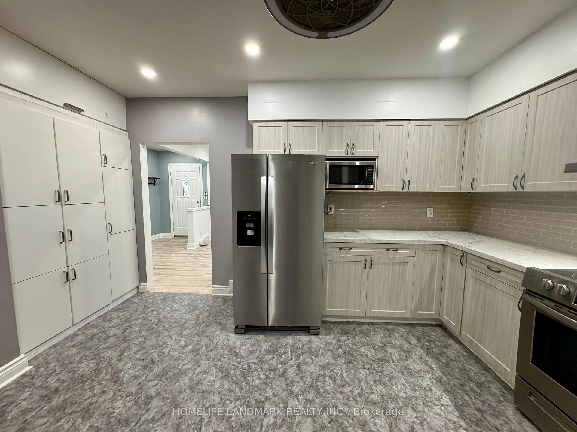 Photo 4 of Unit Main, 1316 Simcoe Street S, Oshawa, Lakeview — HOMEH