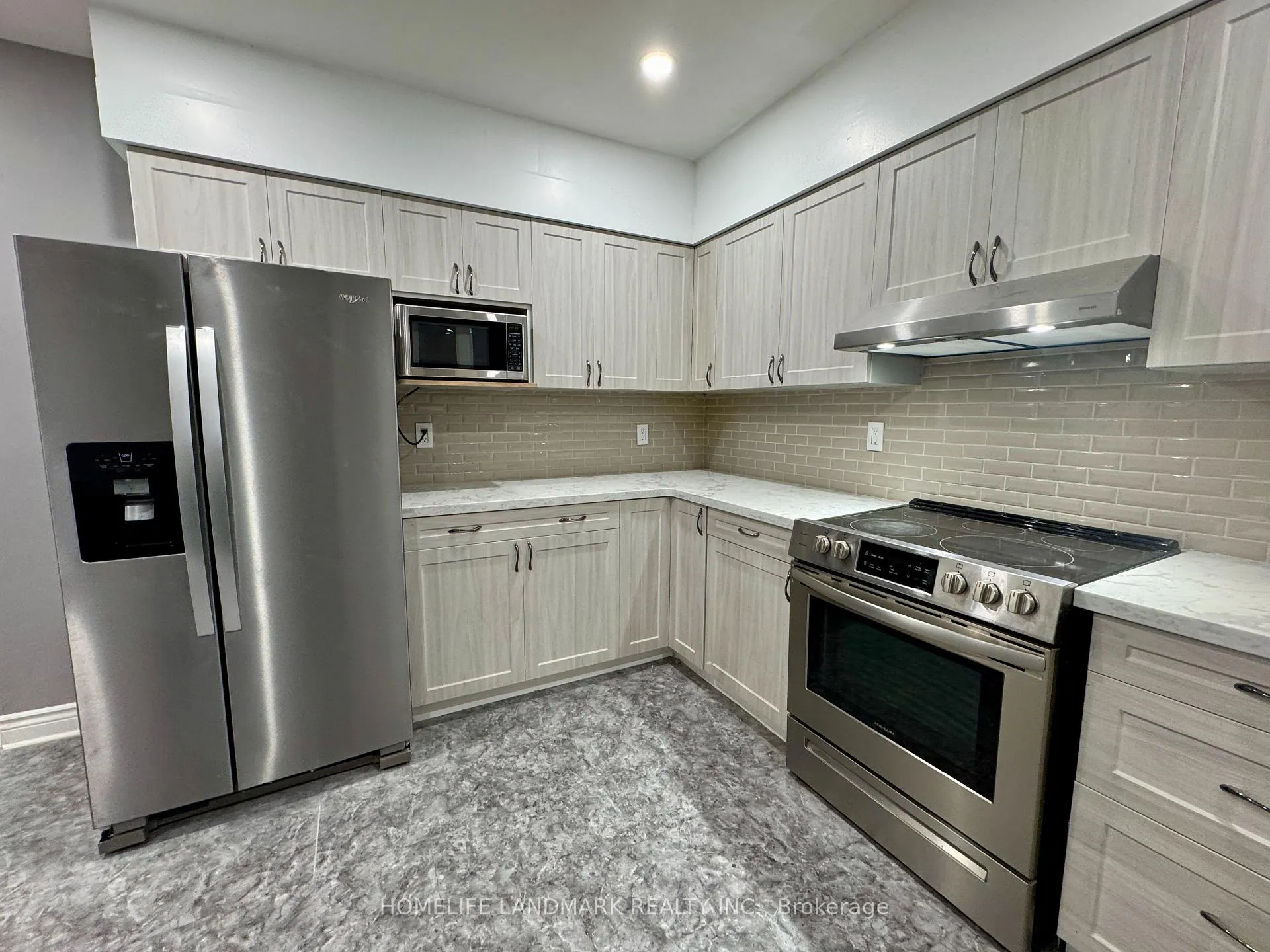 Photo 5 of Unit Main, 1316 Simcoe Street S, Oshawa, Lakeview — HOMEH