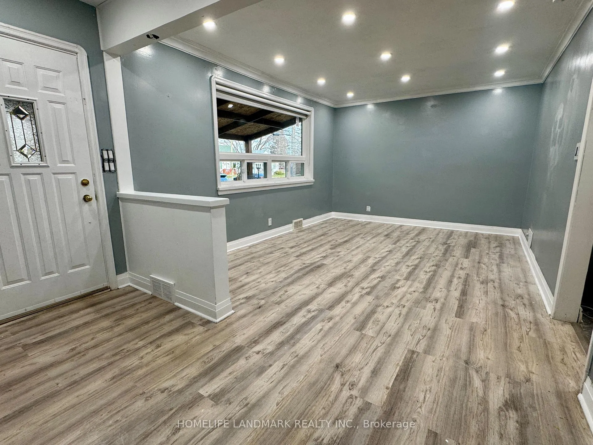 Photo 7 of Unit Main, 1316 Simcoe Street S, Oshawa, Lakeview — HOMEH