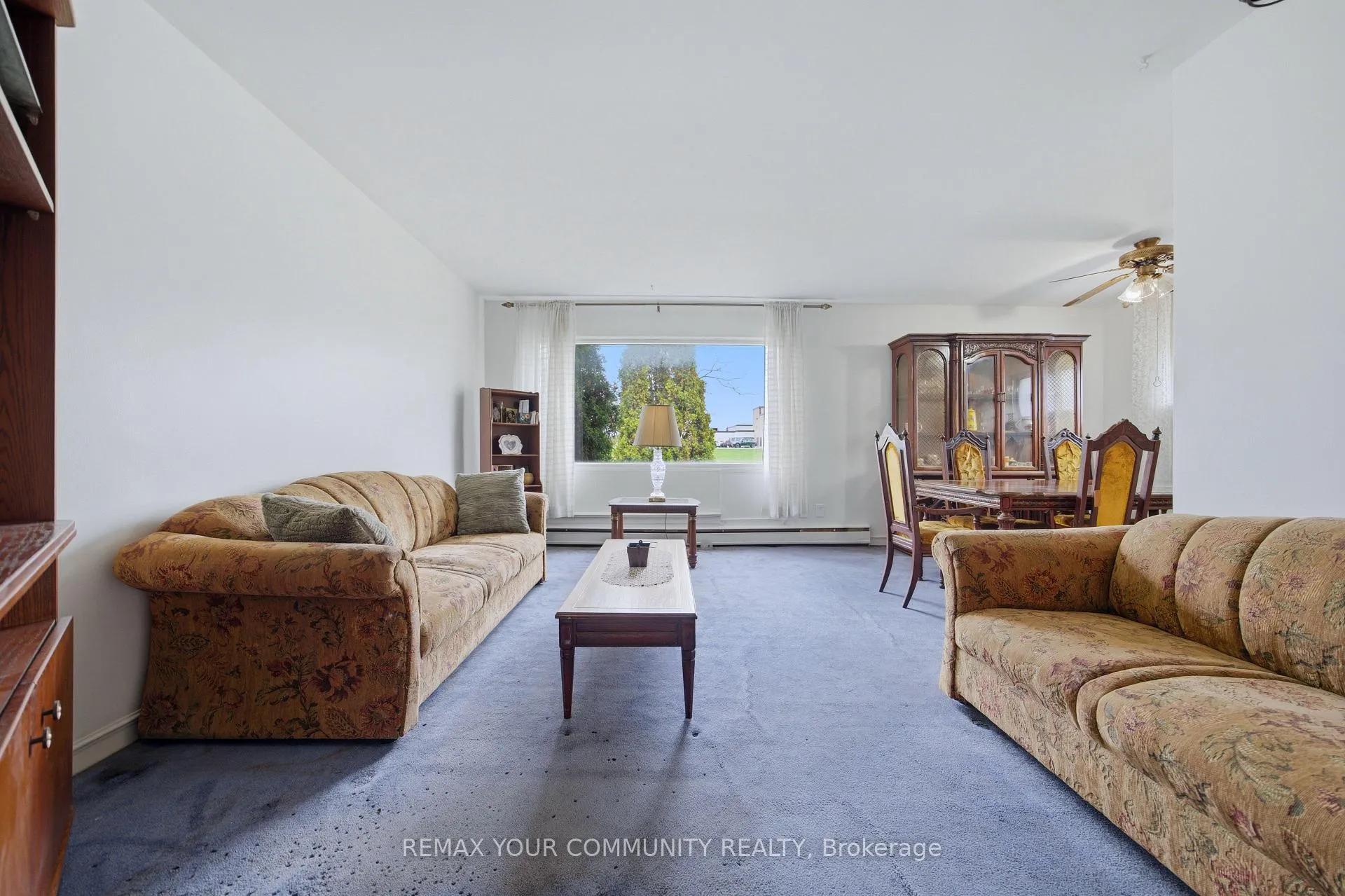 Photo 8 of 25 Fordwich Crescent, Etobicoke, Rexdale-Kipling — HOMEH