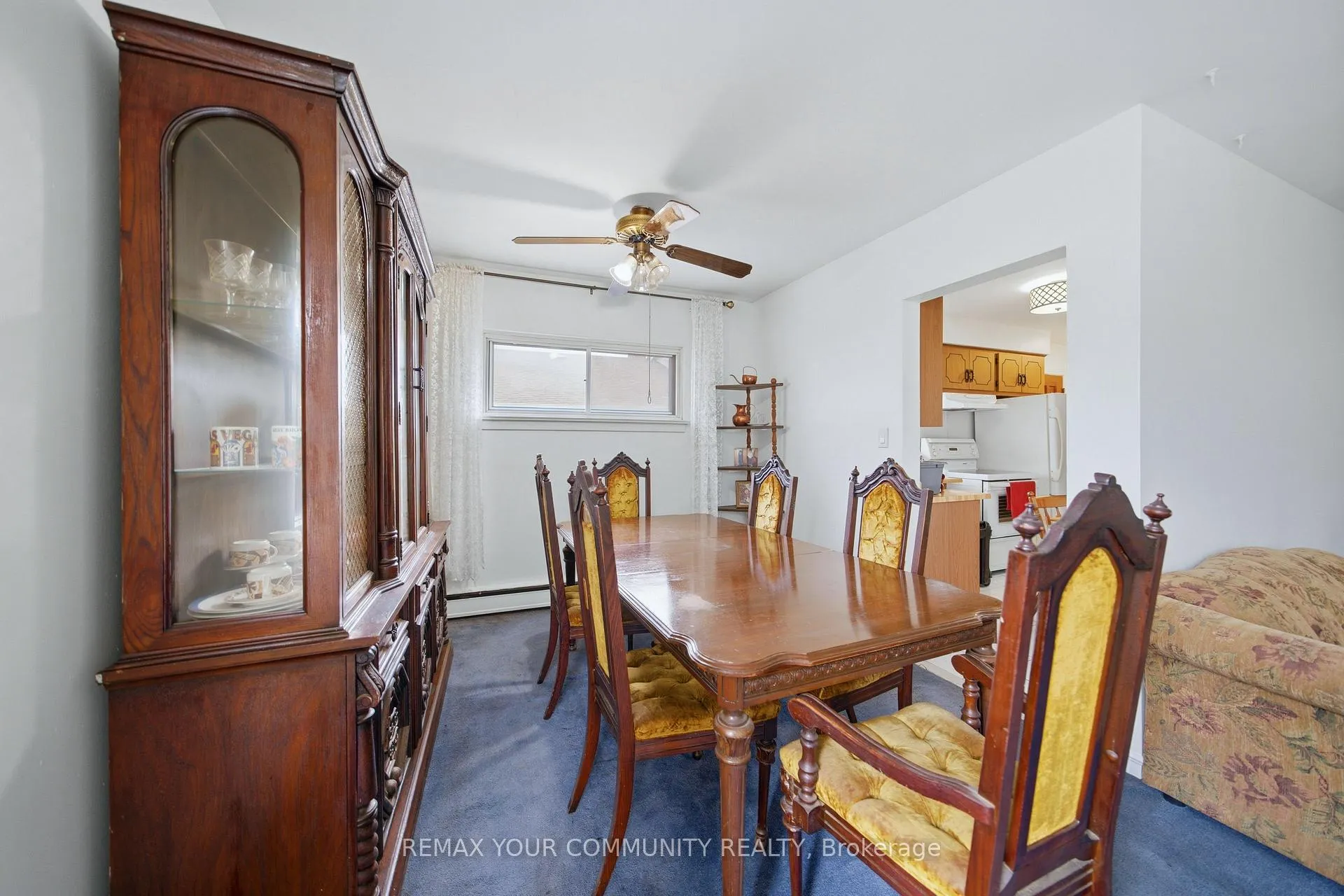 Photo 13 of 25 Fordwich Crescent, Etobicoke, Rexdale-Kipling — HOMEH