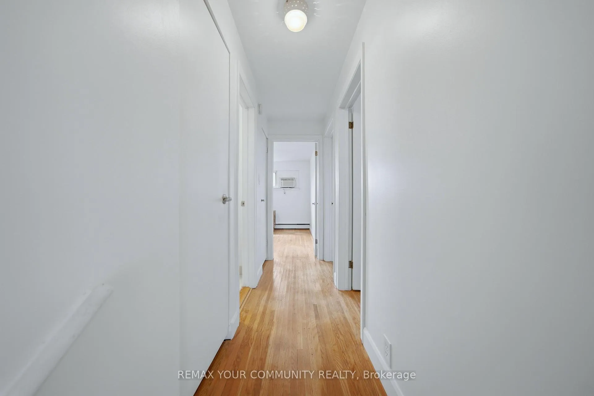 Photo 21 of 25 Fordwich Crescent, Etobicoke, Rexdale-Kipling — HOMEH