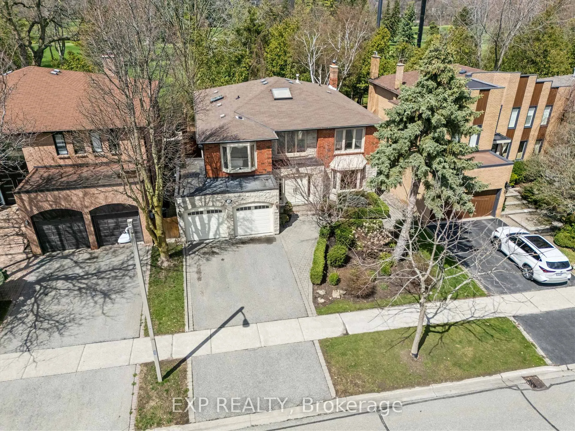 Photo 4 of 129 Rose Green Drive, Vaughan, Uplands — HOMEH