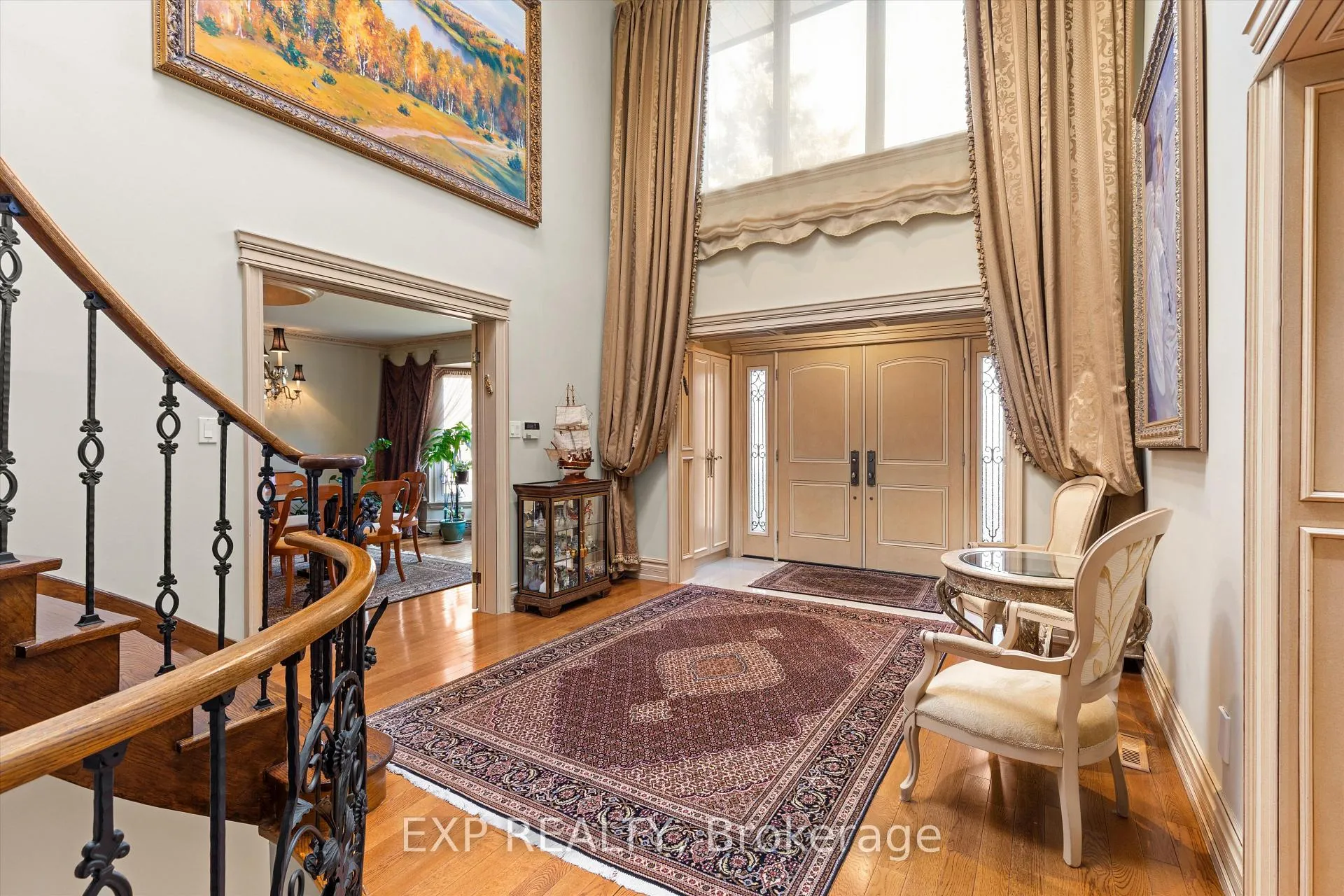 Photo 5 of 129 Rose Green Drive, Vaughan, Uplands — HOMEH