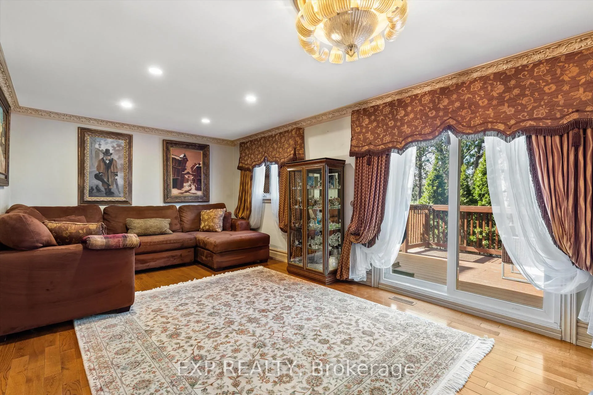 Photo 8 of 129 Rose Green Drive, Vaughan, Uplands — HOMEH