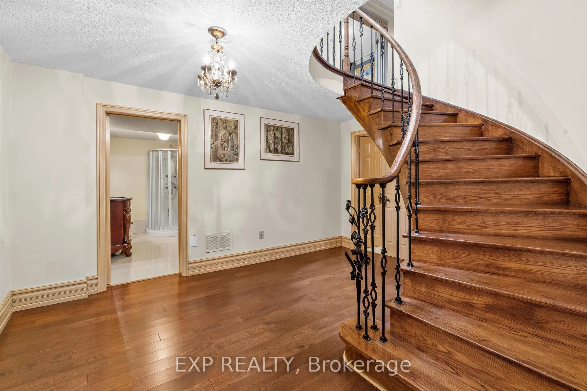 Photo 26 of 129 Rose Green Drive, Vaughan, Uplands — HOMEH