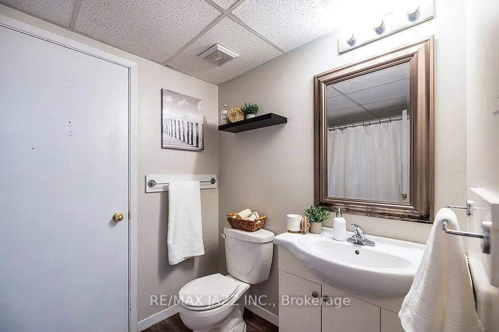 Photo 27 of 45 Milton Street, Bracebridge, Macaulay — HOMEH