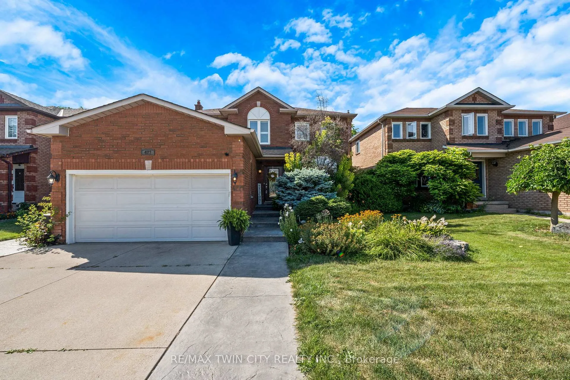 Photo 1 of 477 Burnett Avenue, Cambridge — HOMEH