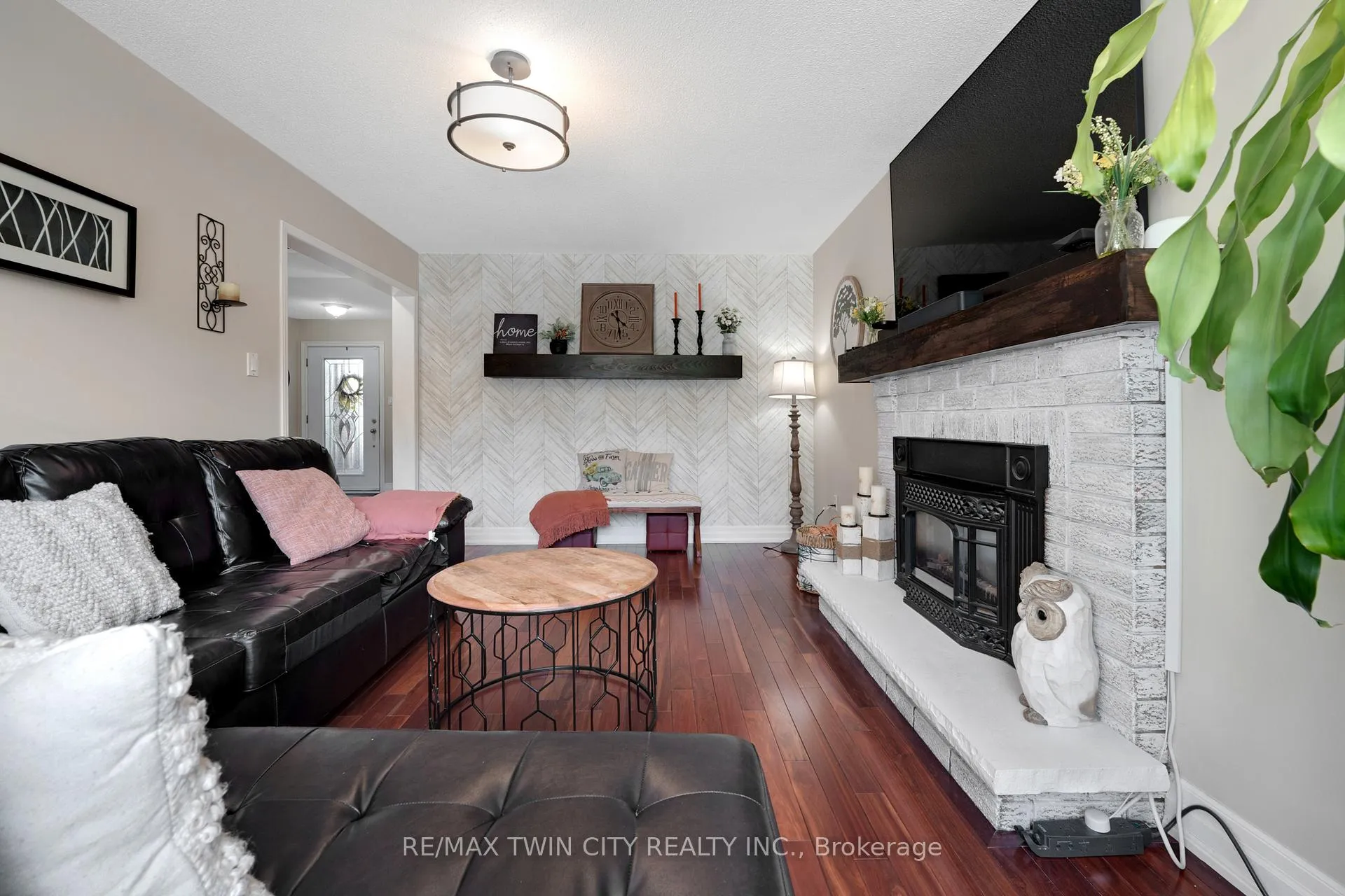 Photo 16 of 477 Burnett Avenue, Cambridge — HOMEH