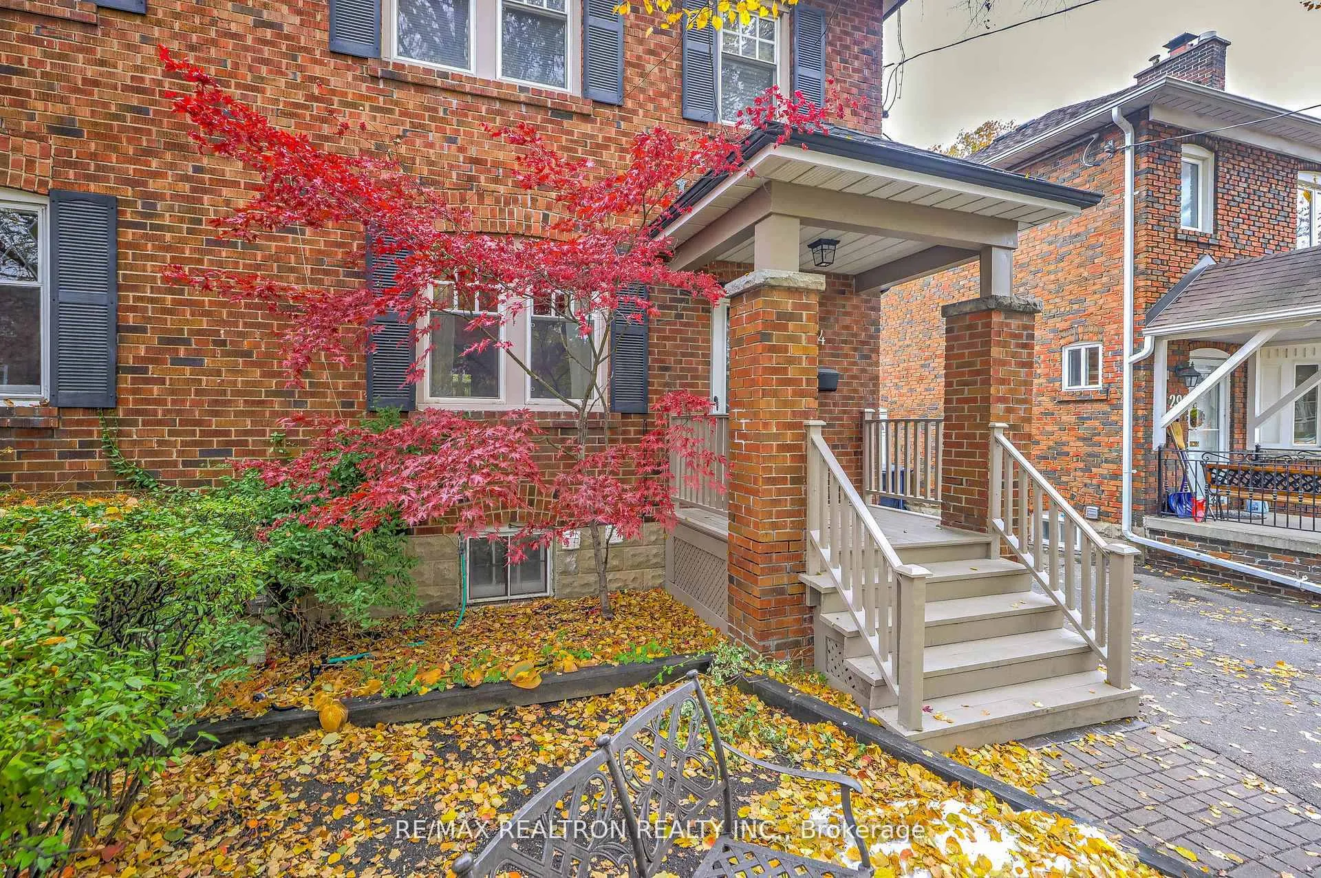 Photo 2 of 294 St Germain Avenue, Toronto, Lawrence Park North — HOMEH