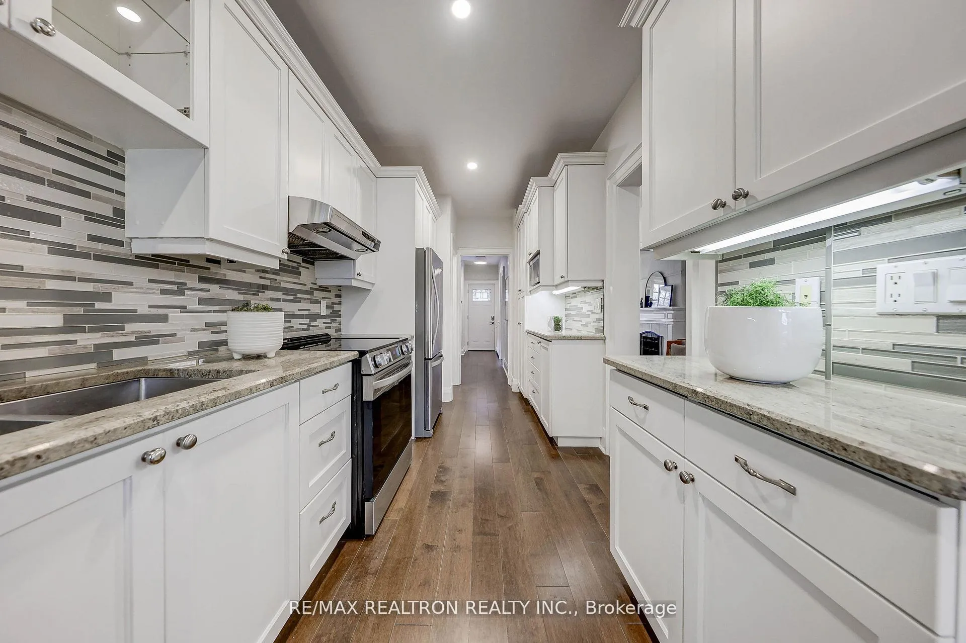 Photo 7 of 294 St Germain Avenue, Toronto, Lawrence Park North — HOMEH