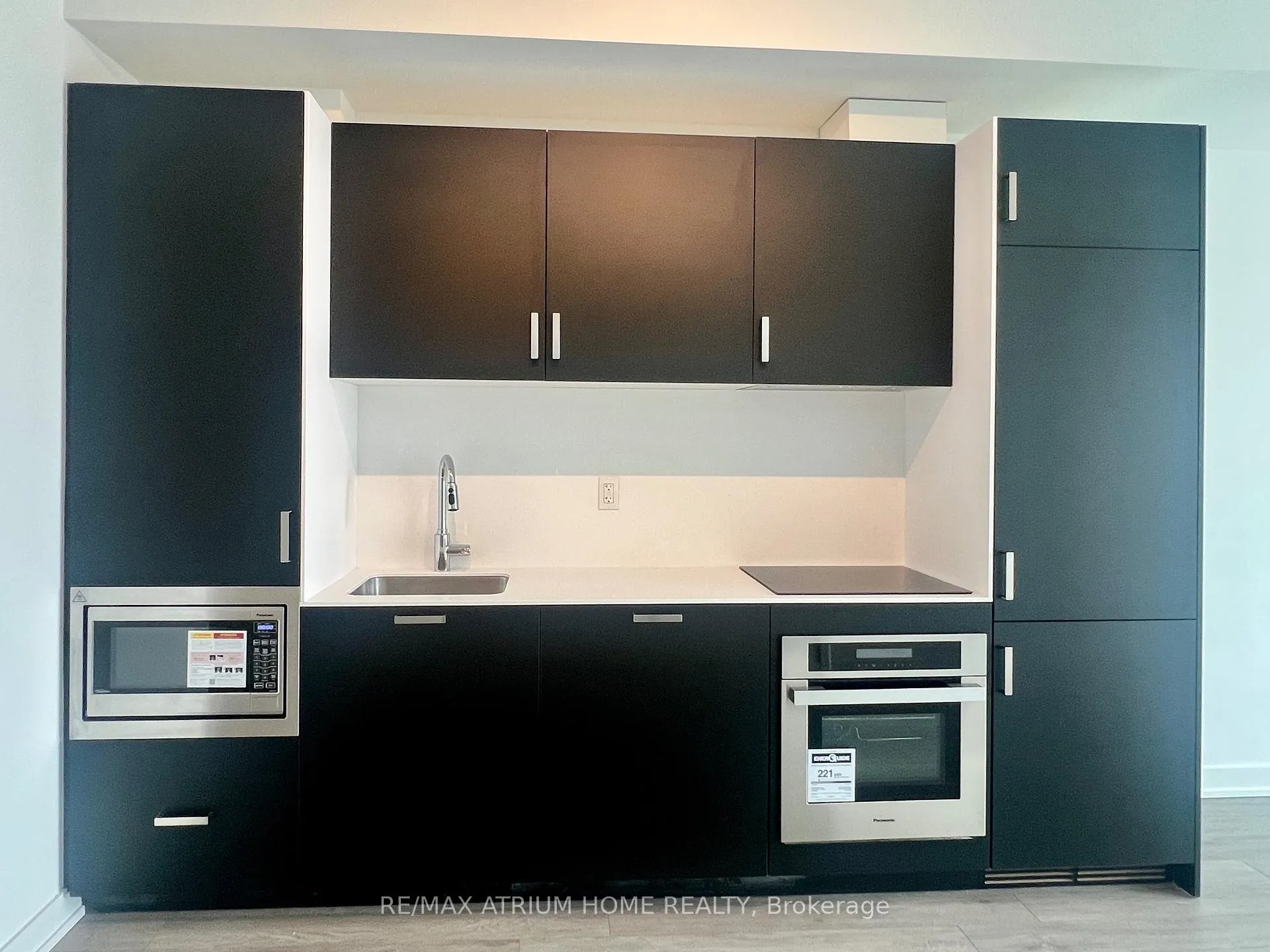 Photo 3 of Unit 4705, 88 Queen Street E, Toronto, Church-Yonge Corridor — HOMEH