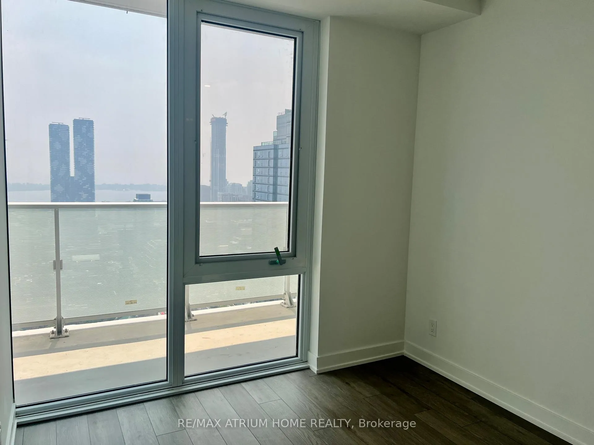 Photo 4 of Unit 4705, 88 Queen Street E, Toronto, Church-Yonge Corridor — HOMEH