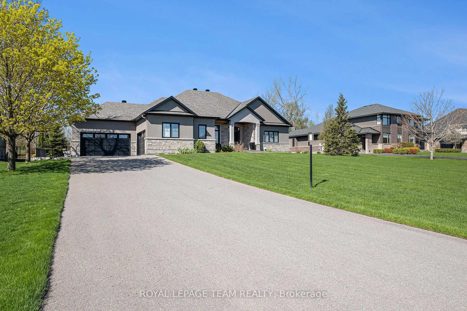 Photo 2 of 212 Cabrelle Place, Ottawa, Manotick Village & Manotick Estates — HOMEH