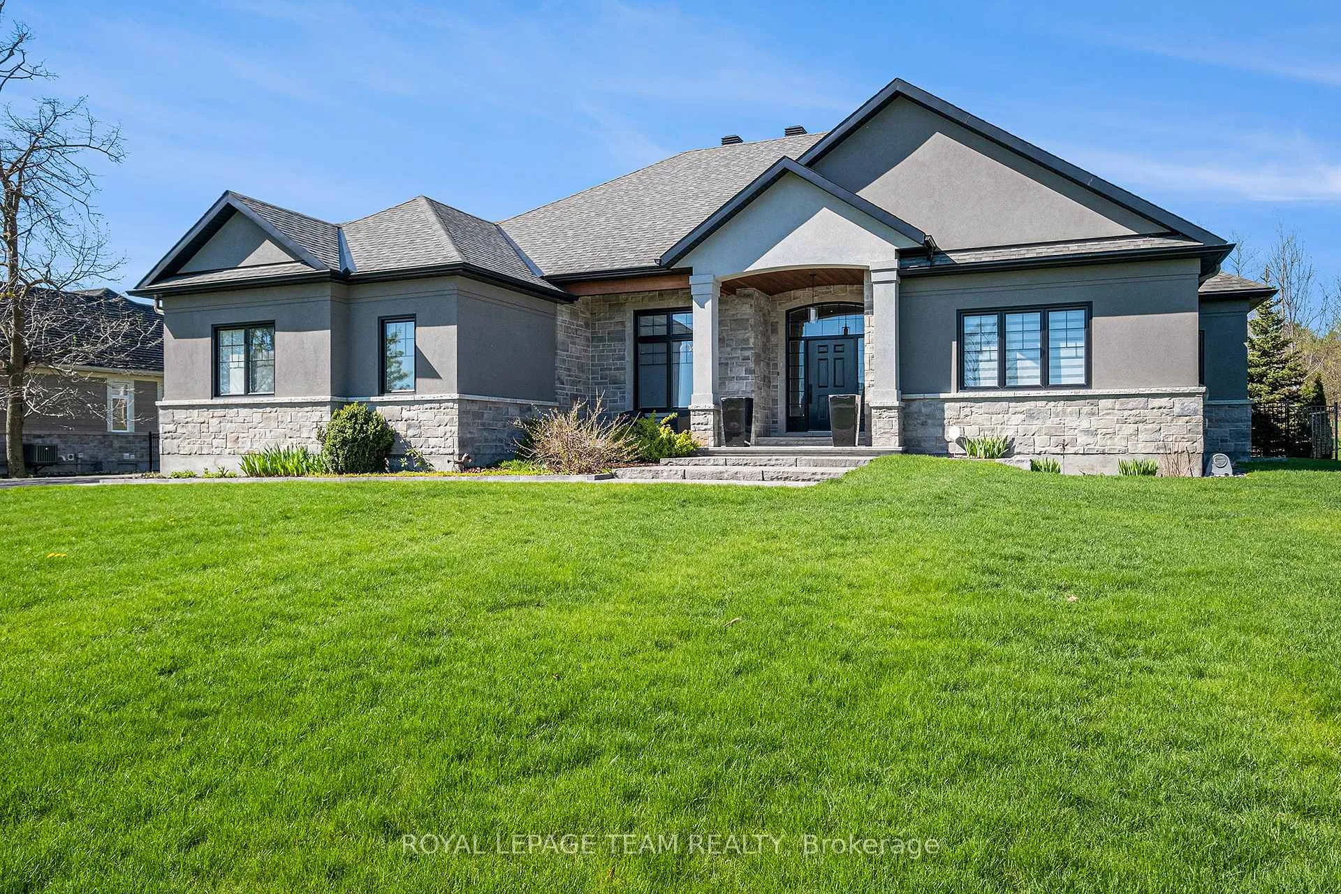 Photo 3 of 212 Cabrelle Place, Ottawa, Manotick Village & Manotick Estates — HOMEH