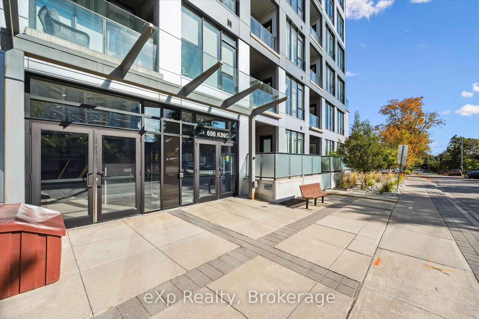 Photo 3 of Unit 202, 690 King Street W, Waterloo — HOMEH