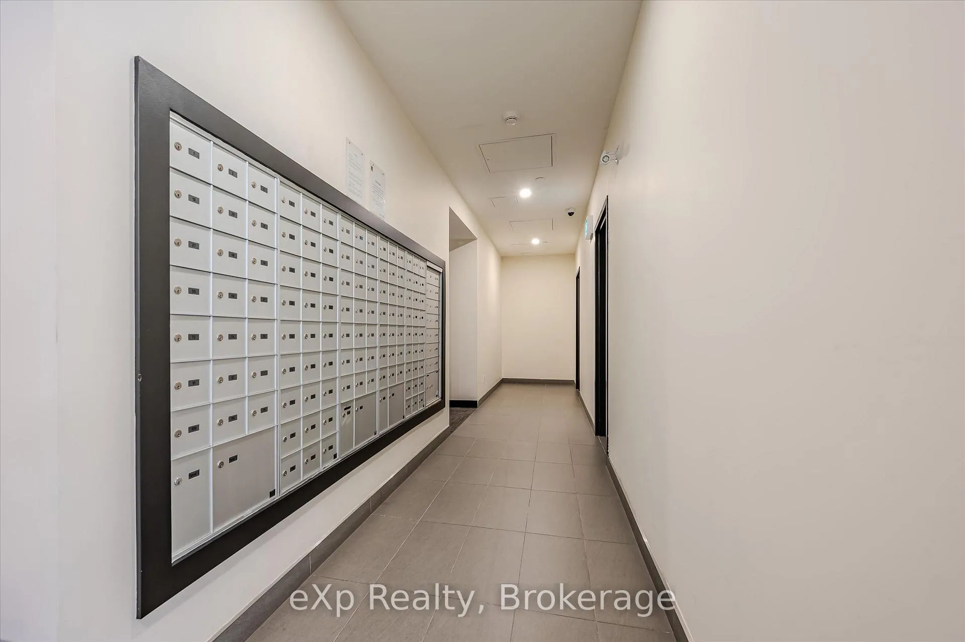 Photo 9 of Unit 202, 690 King Street W, Waterloo — HOMEH
