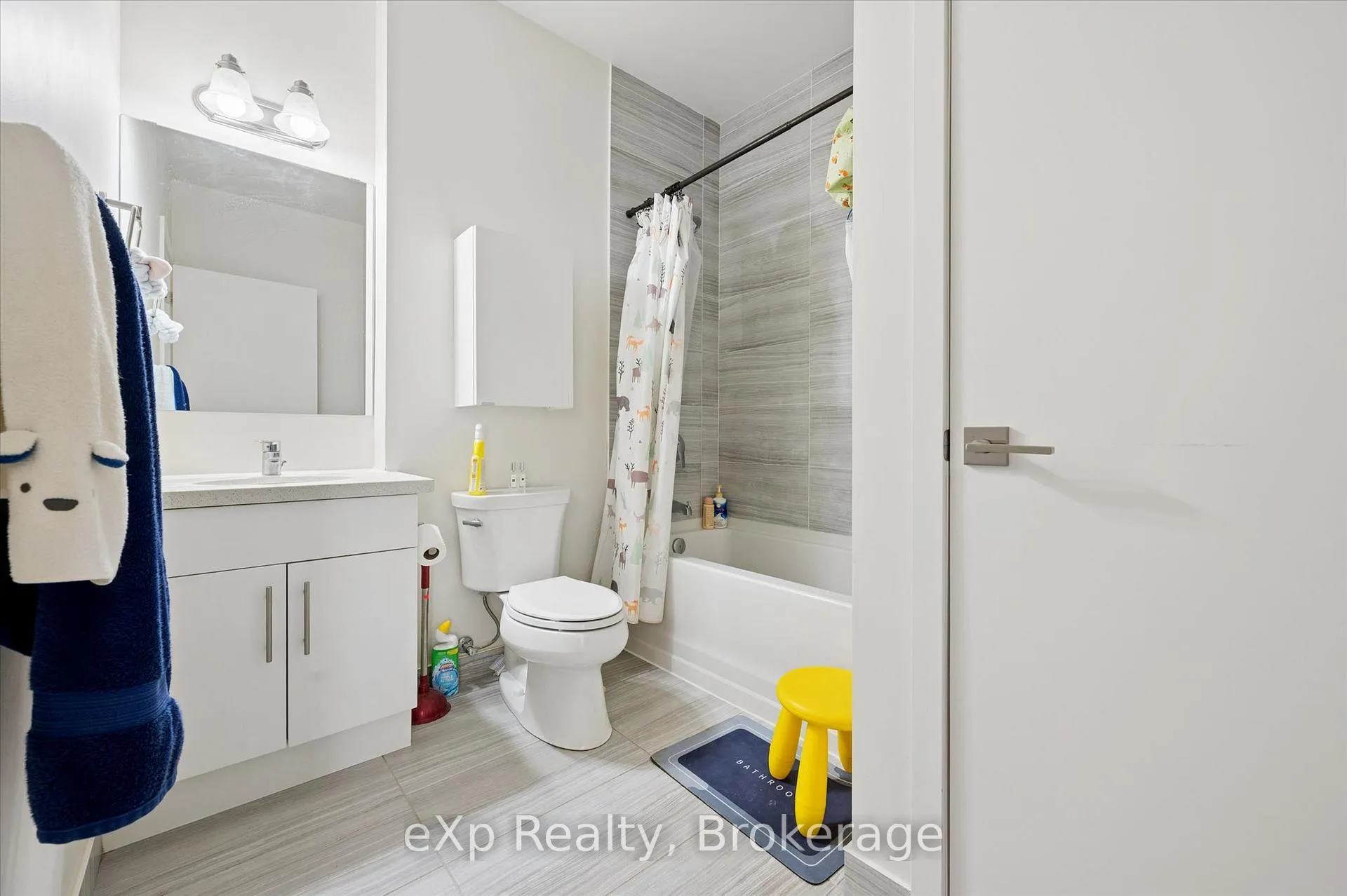 Photo 22 of Unit 202, 690 King Street W, Waterloo — HOMEH