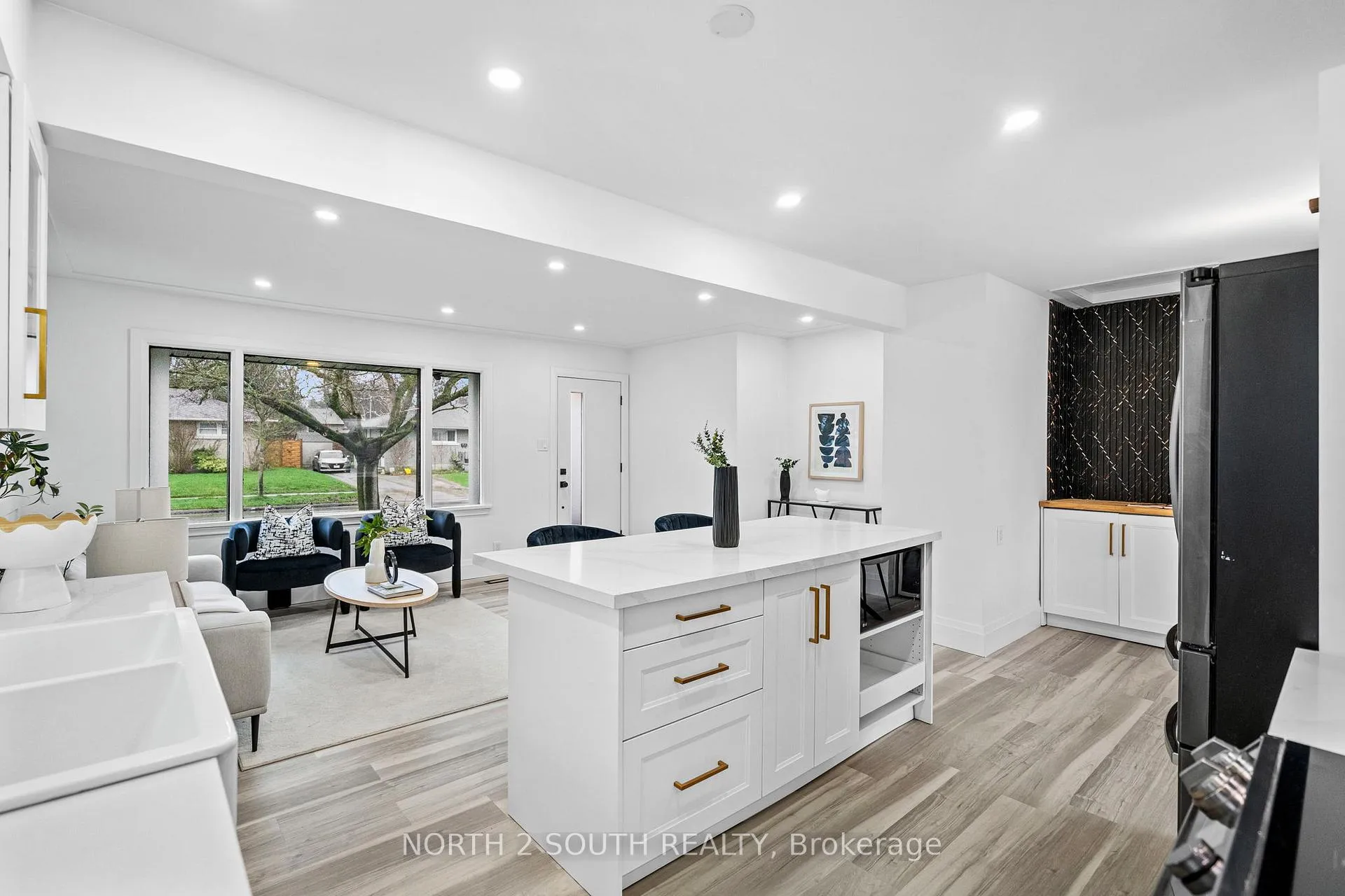 Photo 6 of 81 Clark Avenue, Kitchener — HOMEH