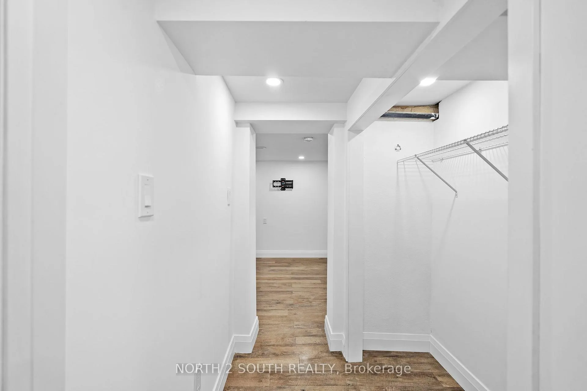 Photo 32 of 81 Clark Avenue, Kitchener — HOMEH
