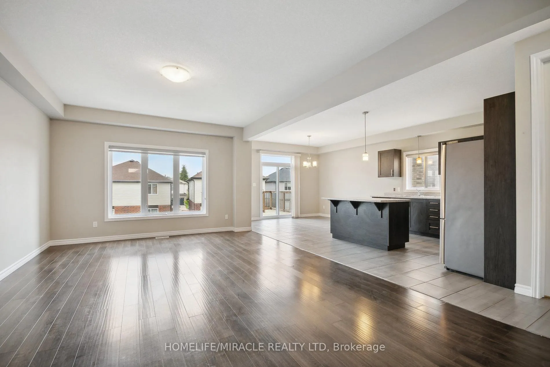 Photo 7 of 2823 Asima Drive, London, South U — HOMEH