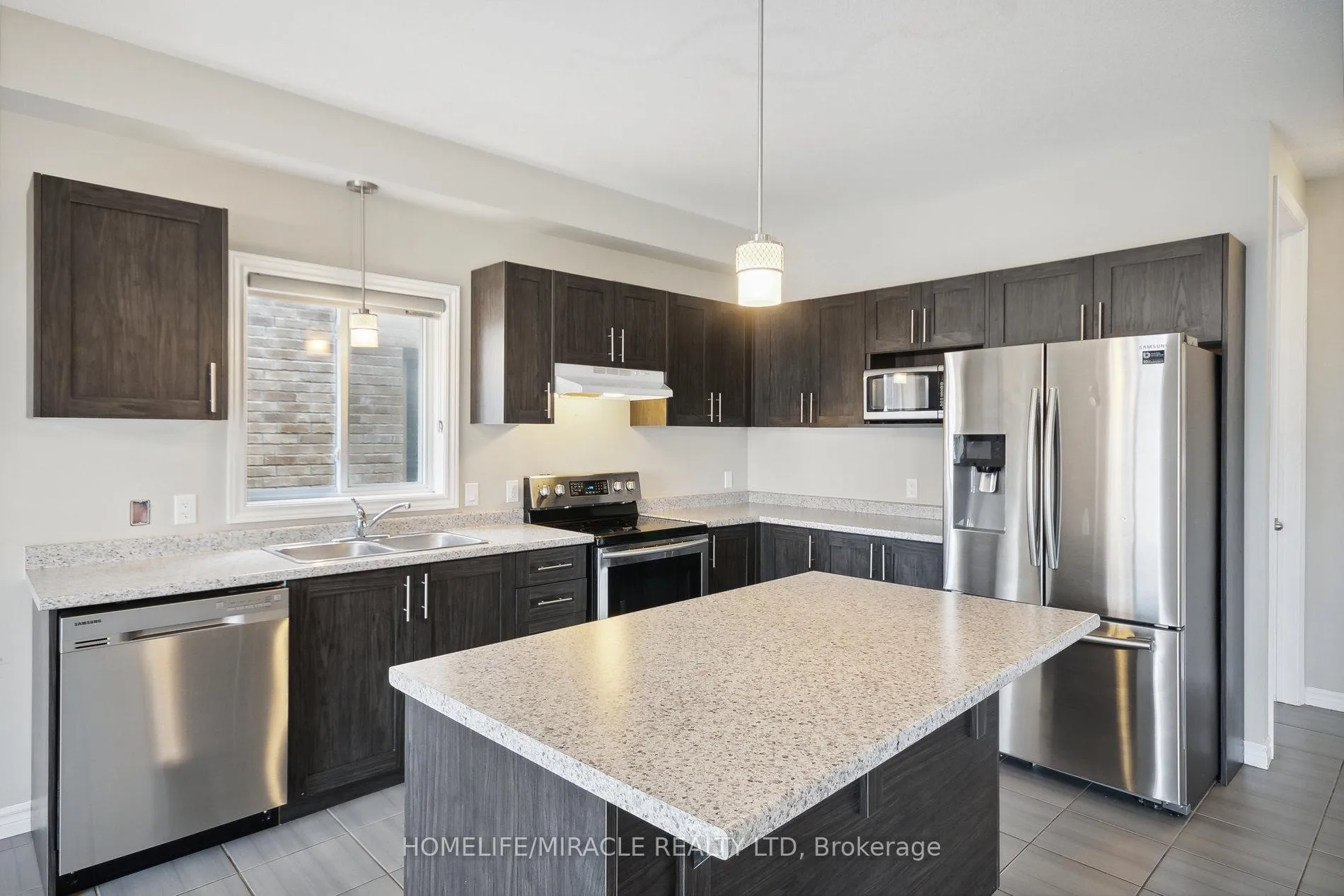 Photo 13 of 2823 Asima Drive, London, South U — HOMEH