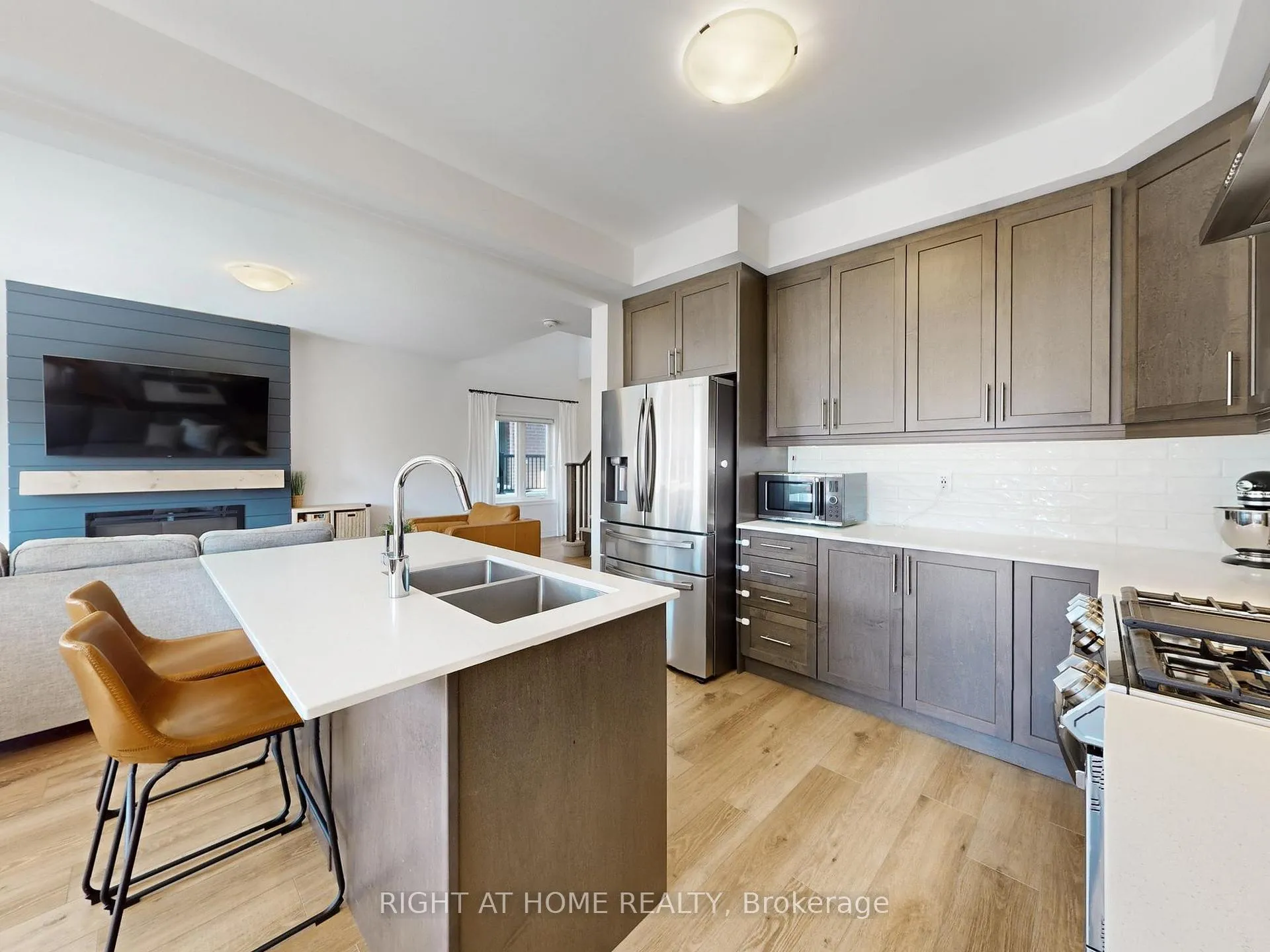 Photo 11 of 39 Baker Lane, Brant, Paris — HOMEH