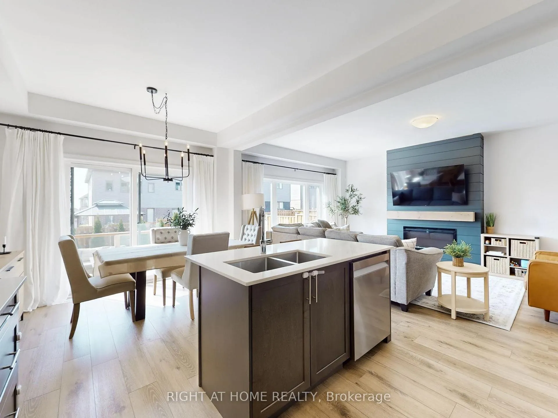 Photo 13 of 39 Baker Lane, Brant, Paris — HOMEH