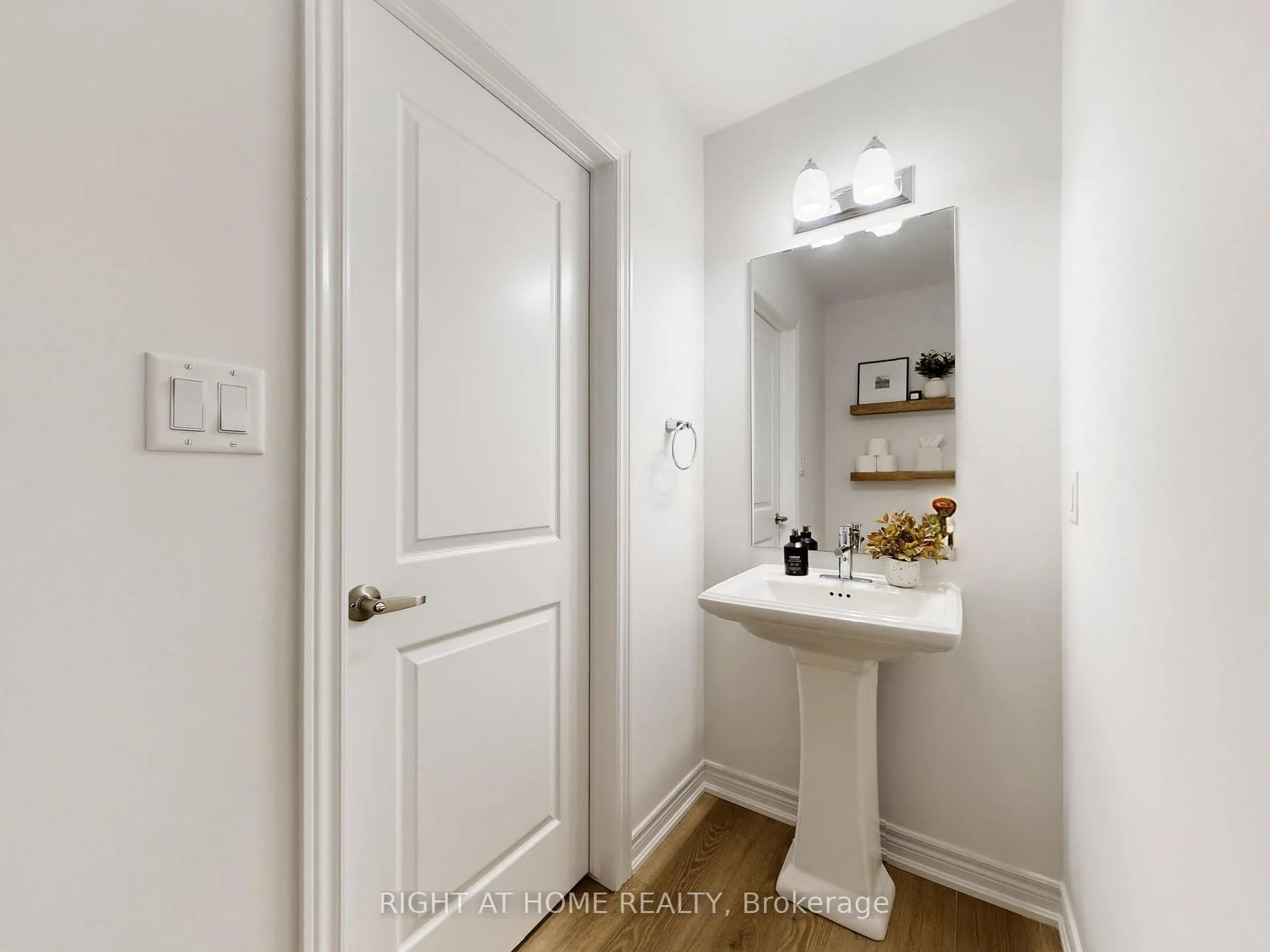 Photo 15 of 39 Baker Lane, Brant, Paris — HOMEH