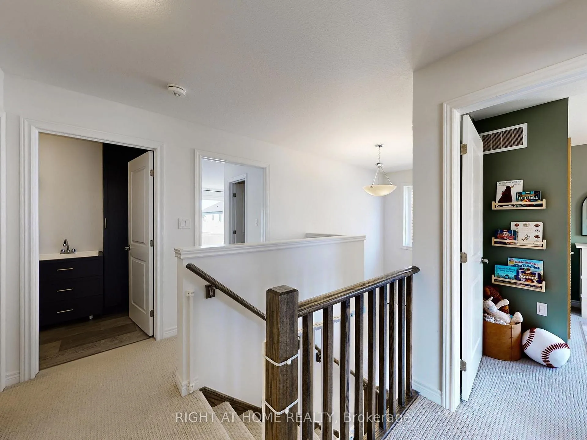 Photo 17 of 39 Baker Lane, Brant, Paris — HOMEH