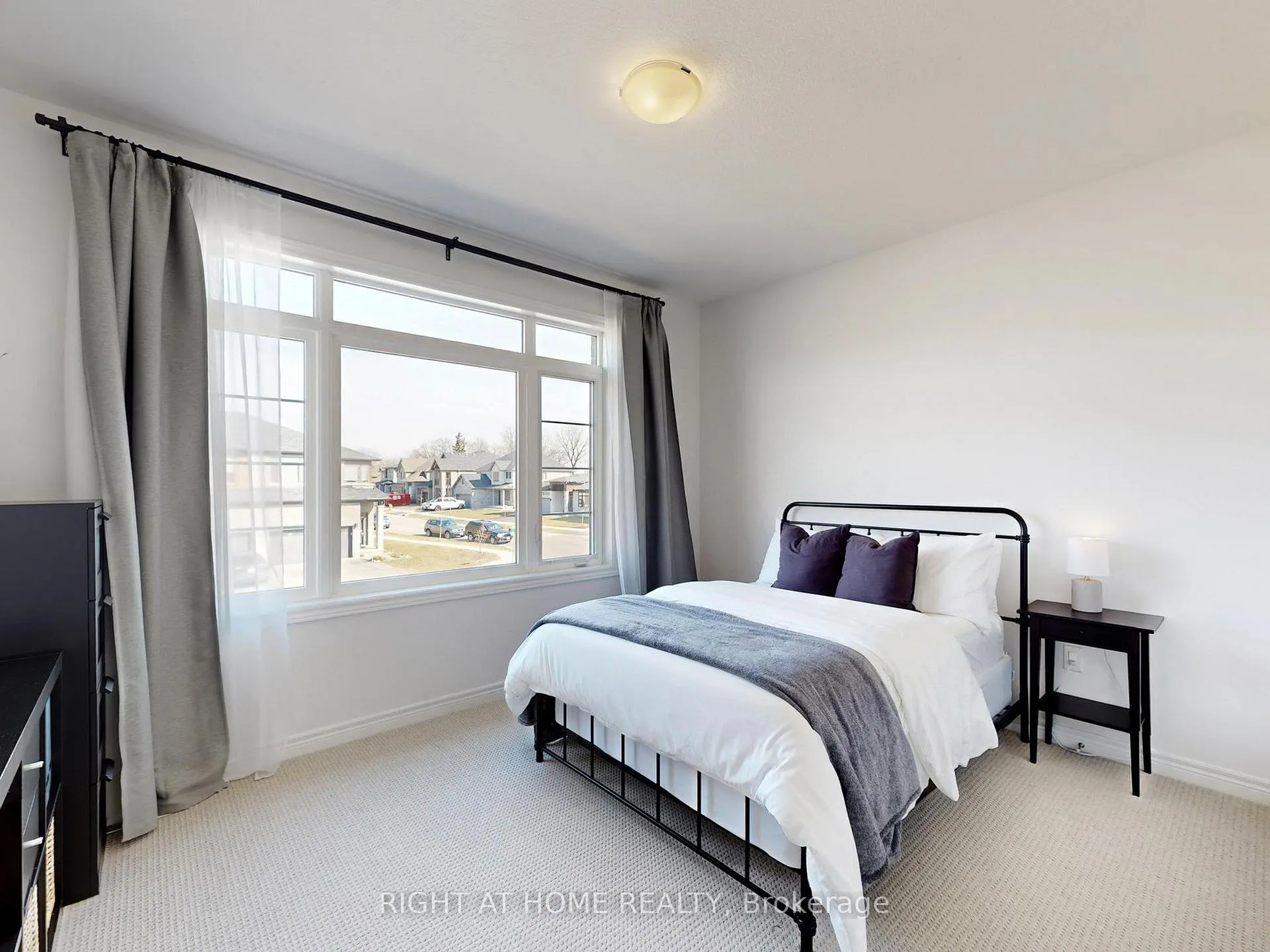 Photo 27 of 39 Baker Lane, Brant, Paris — HOMEH