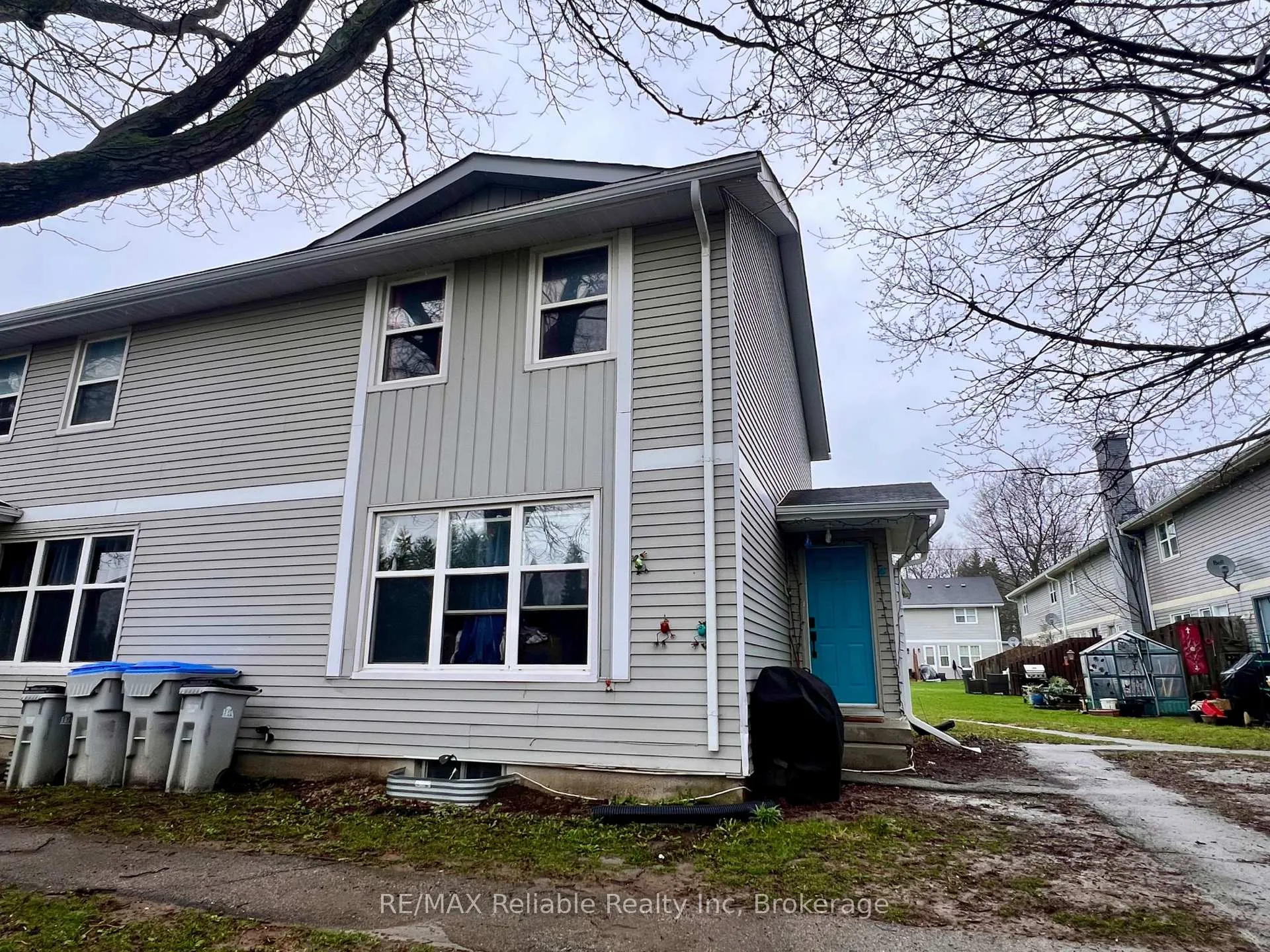 Photo 2 of 4 St. Charles Place, Huron East, Vanastra — HOMEH