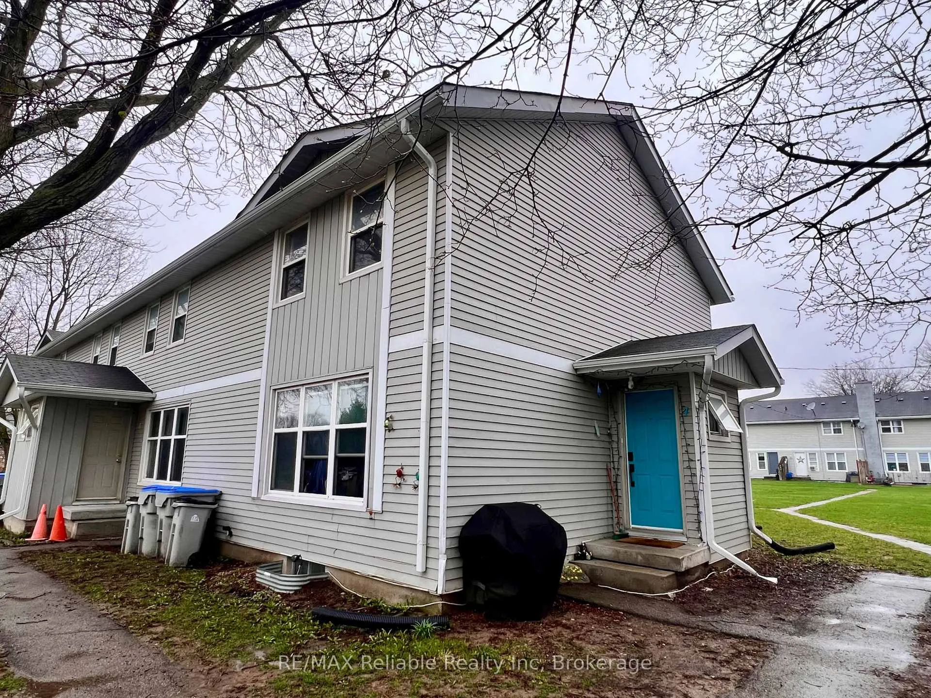 Photo 3 of 4 St. Charles Place, Huron East, Vanastra — HOMEH